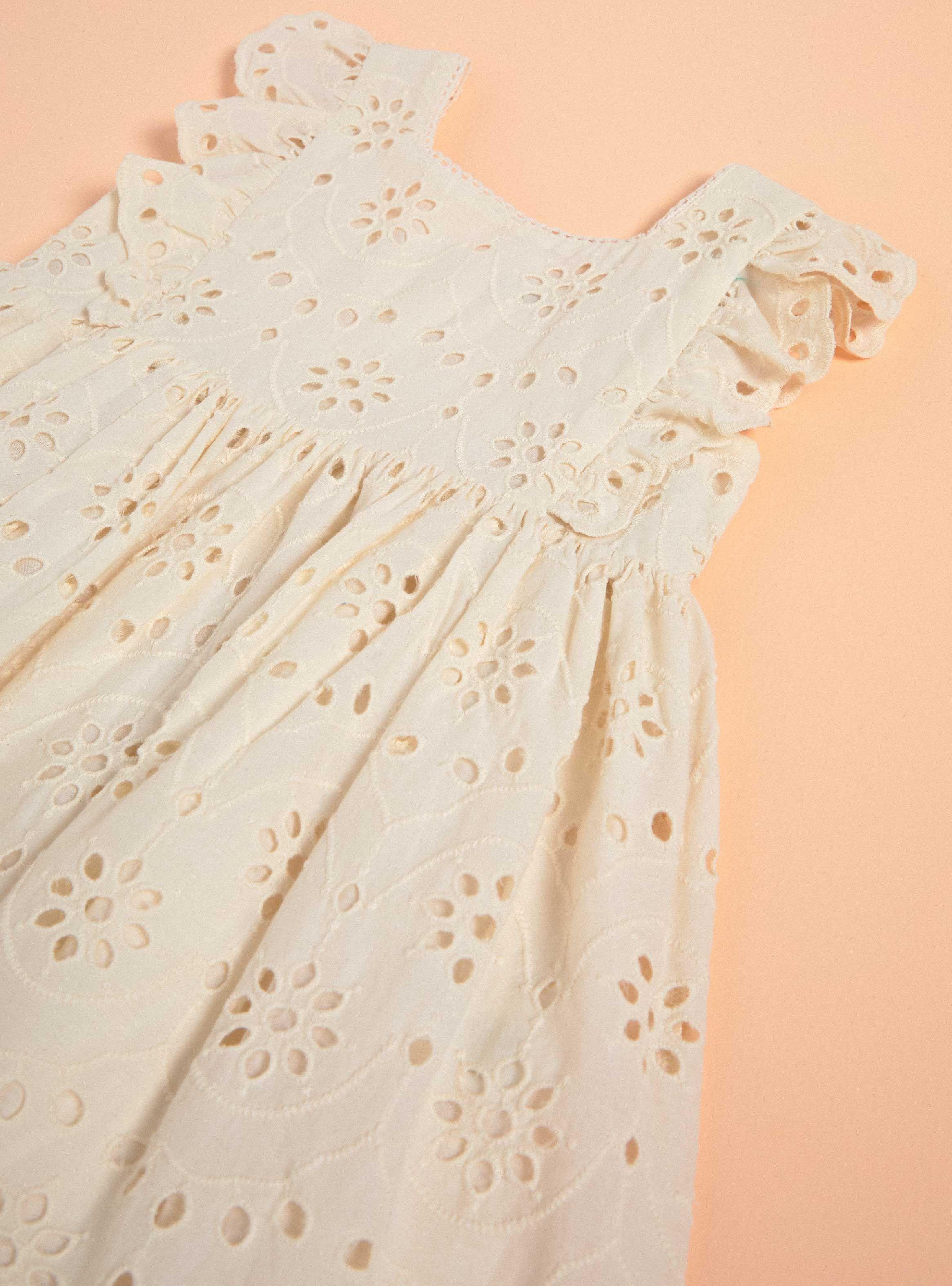 Vestido Broderie con Vuelos-2