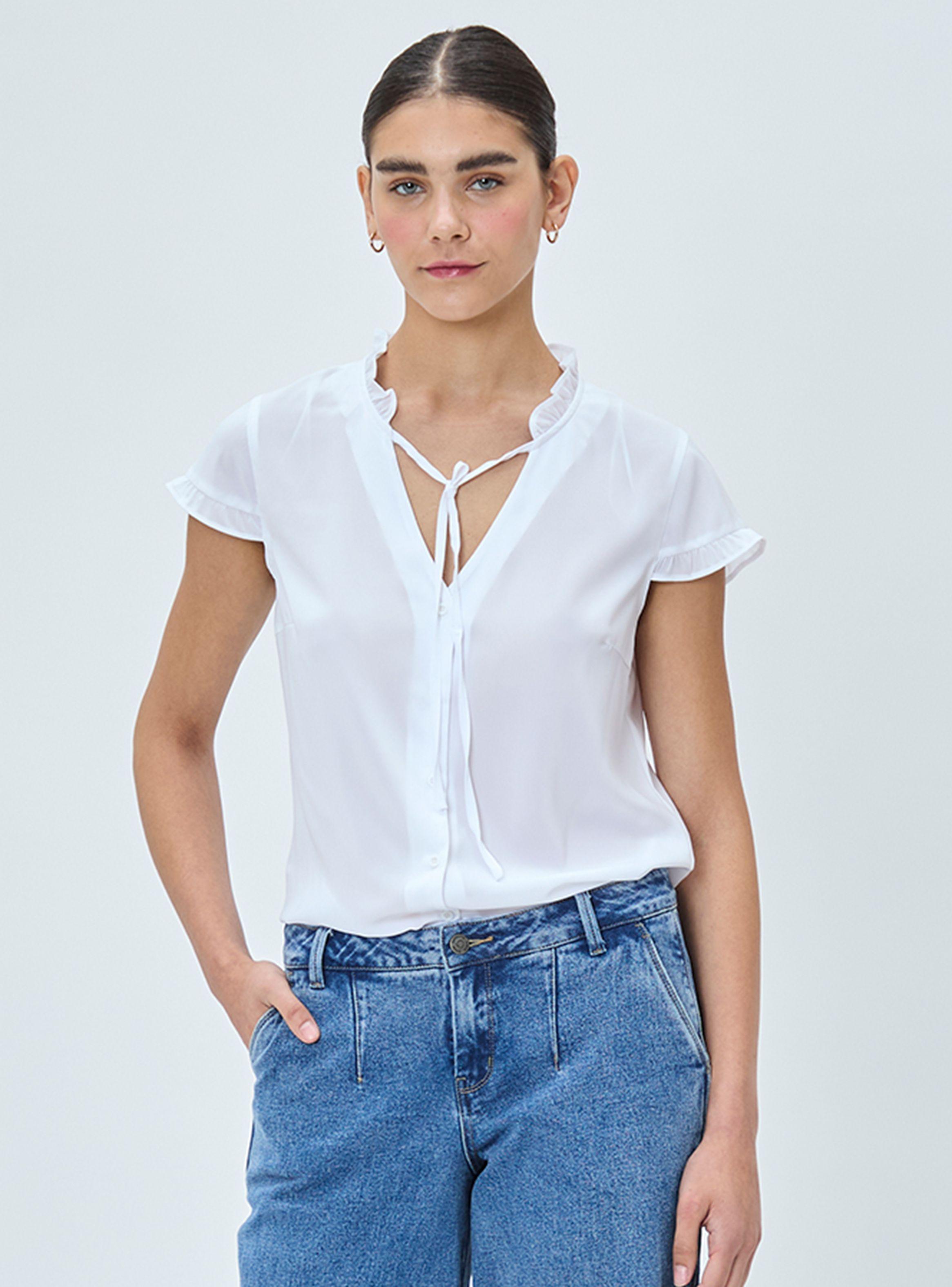 Blusa Lisa Detalle en Escote-0