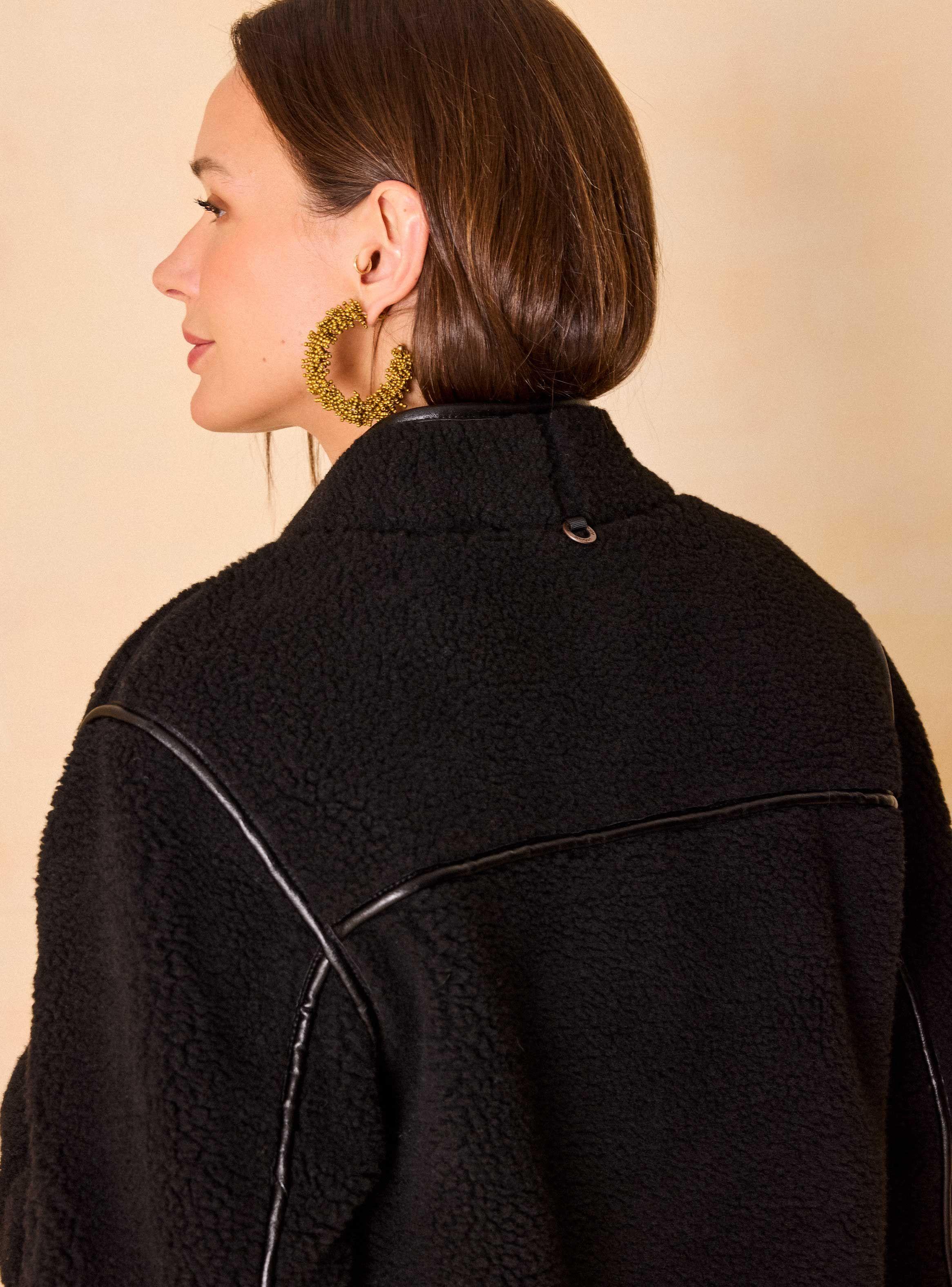 Polerón con Cachos Como Amarre-3