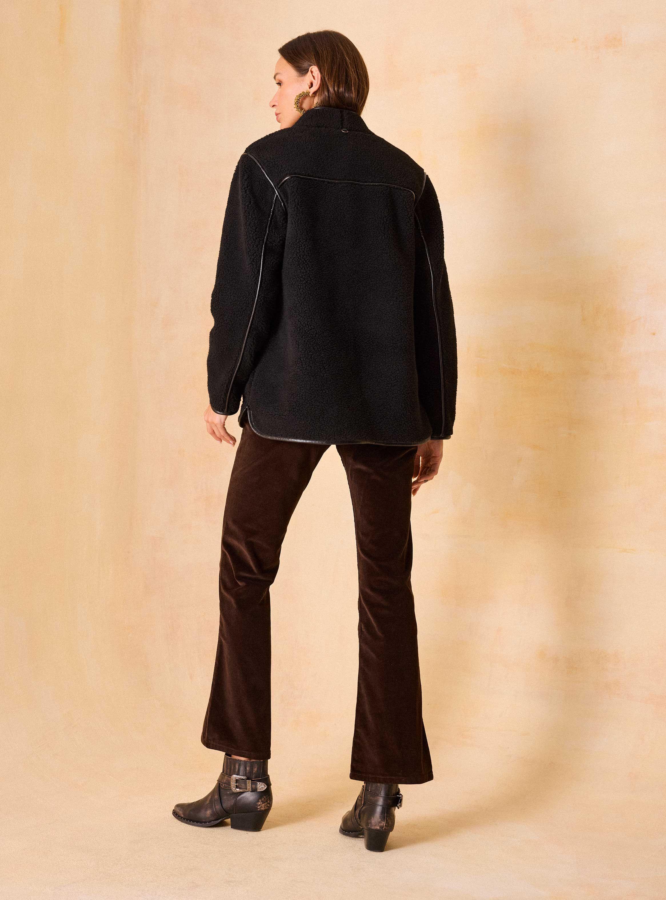 Polerón con Cachos Como Amarre-5