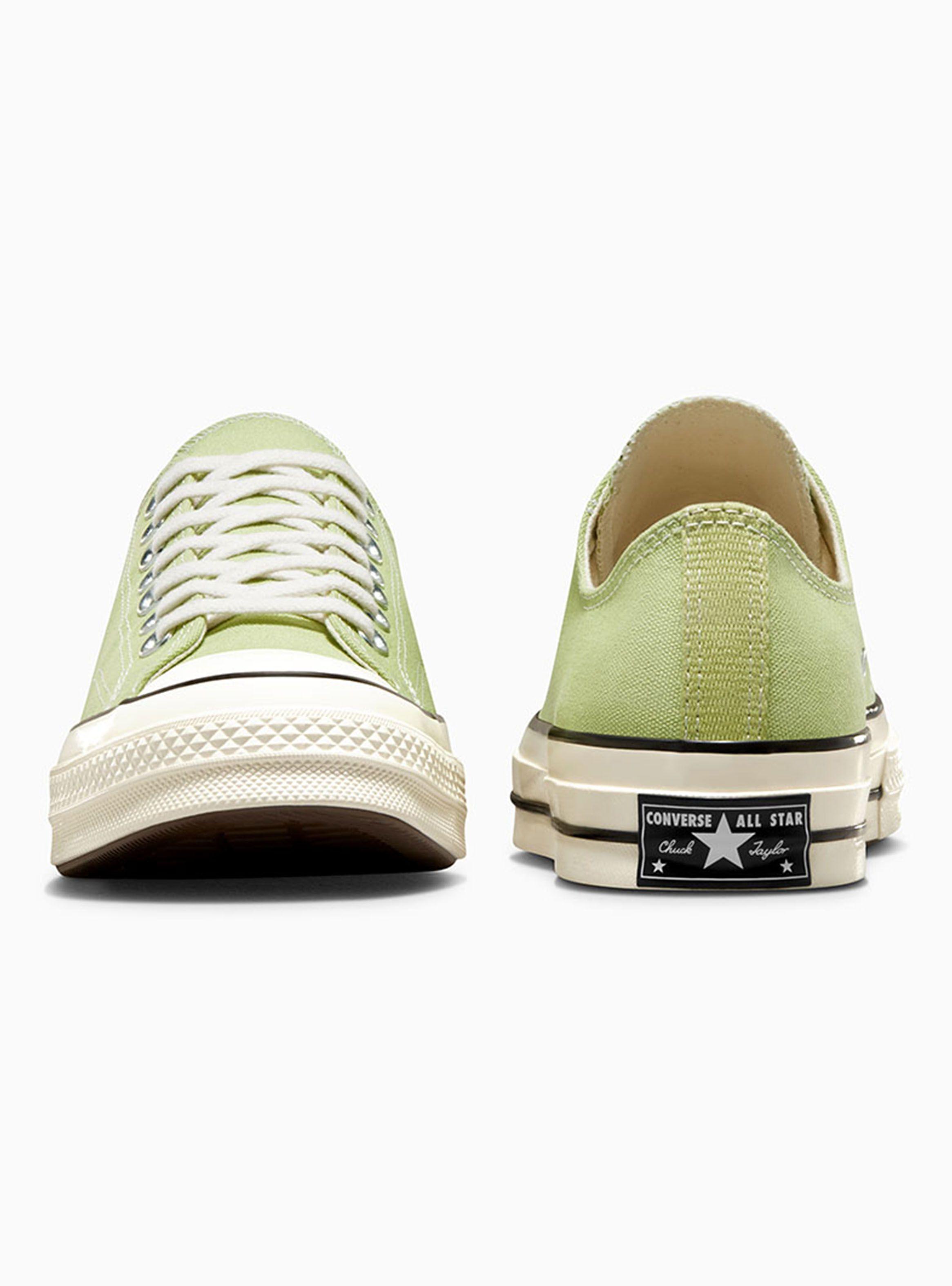 Zapatilla Urbana Classic Chuck 70 Mujer-2