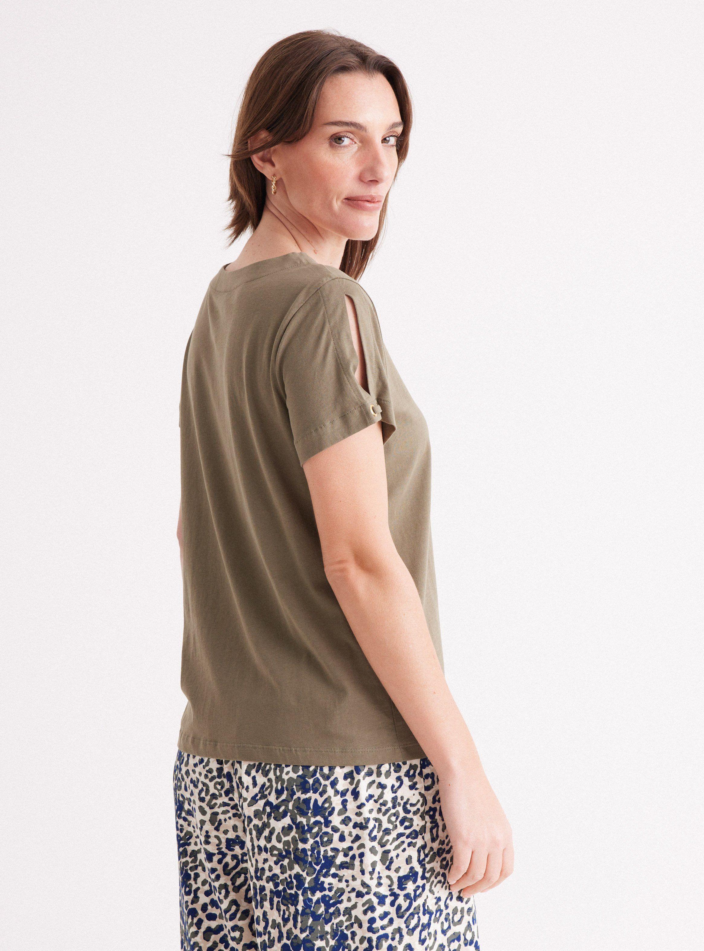 Polera con Accesorios Metálicos-1