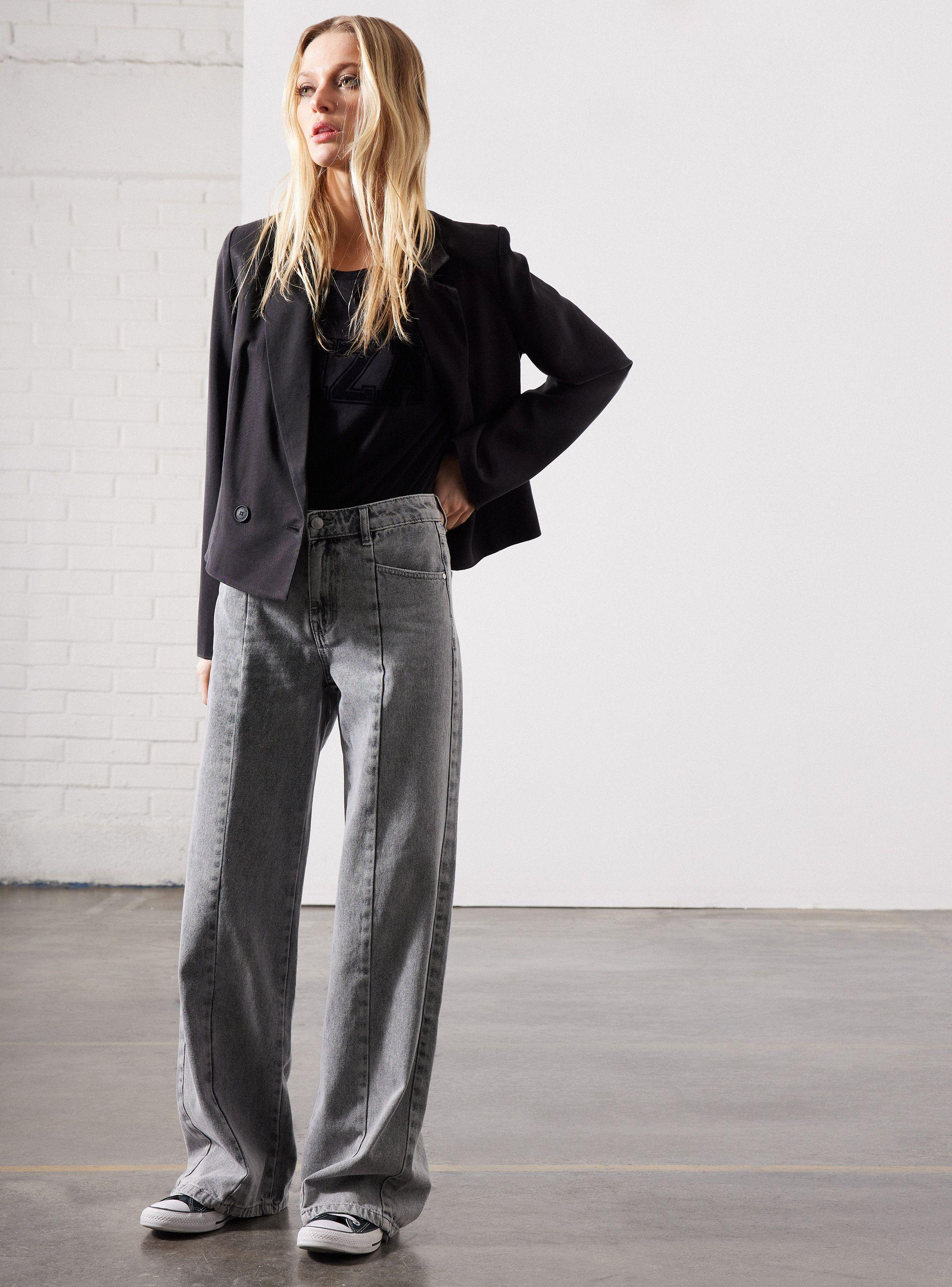 Jeans Straight Tiro Medio con Corte Delantero-4