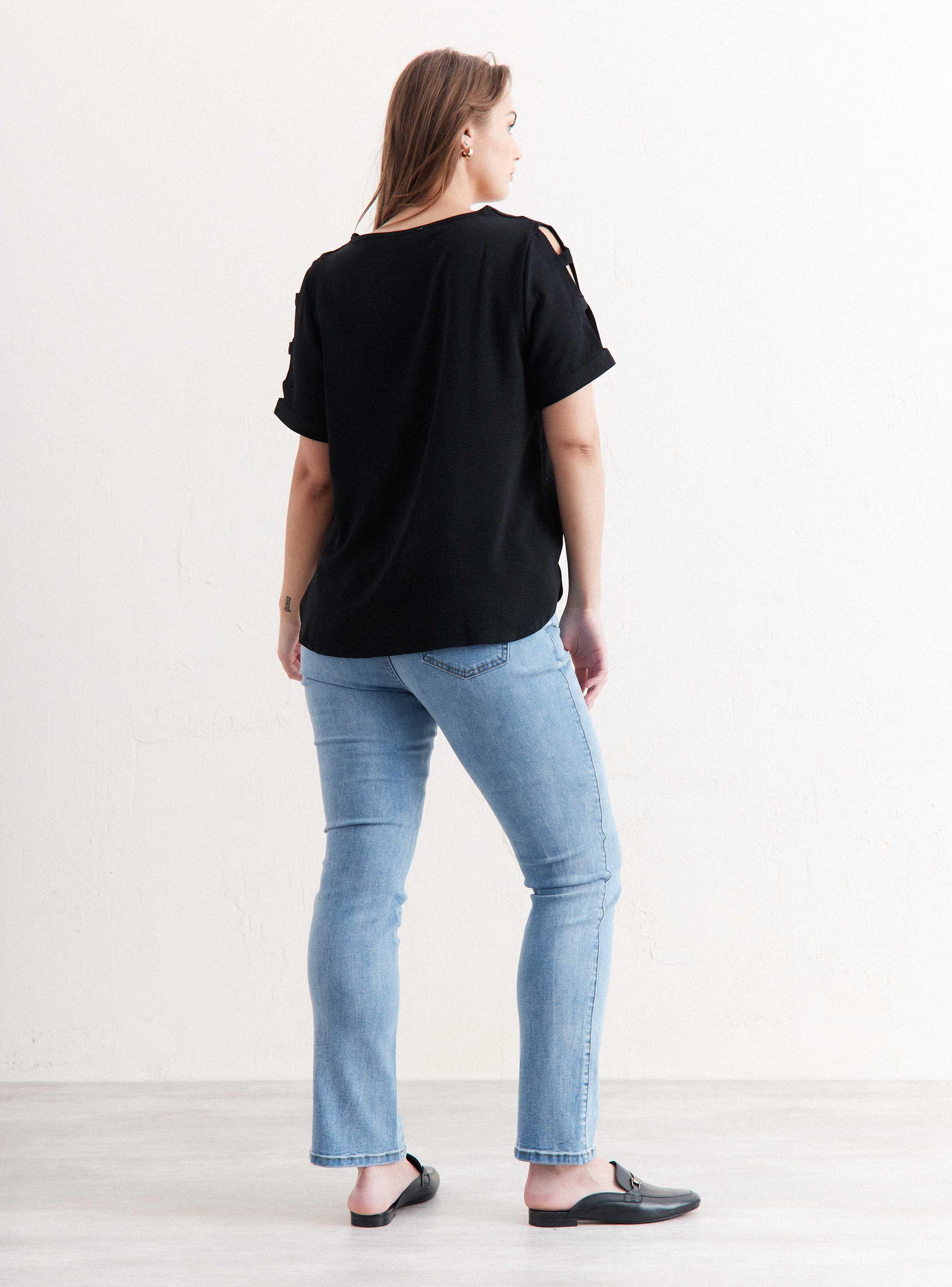 Blusa Cuello V con Tiritas en Mangas-5