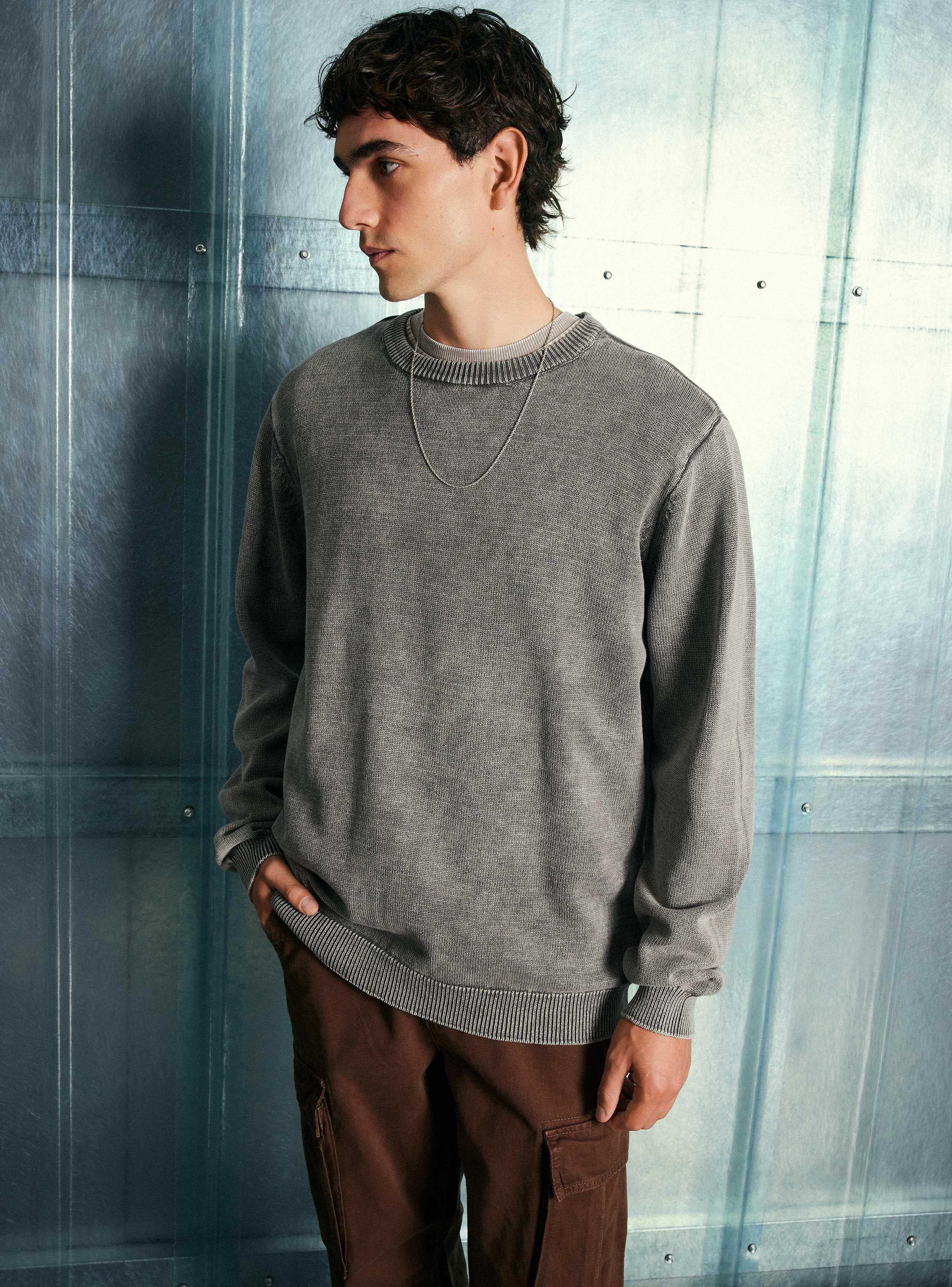 Gris