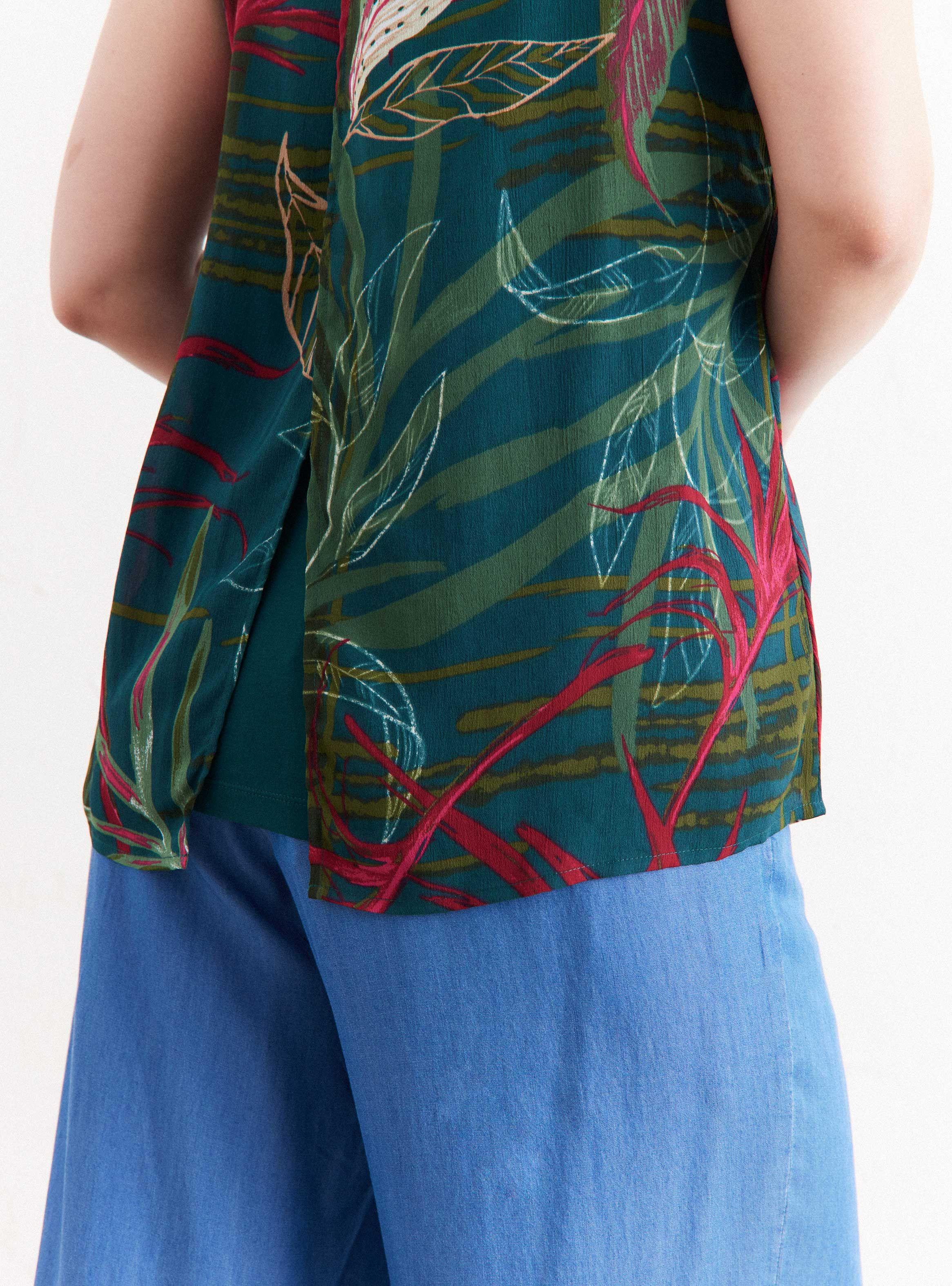 Blusa Doble Capa con Abertura al Centro-3