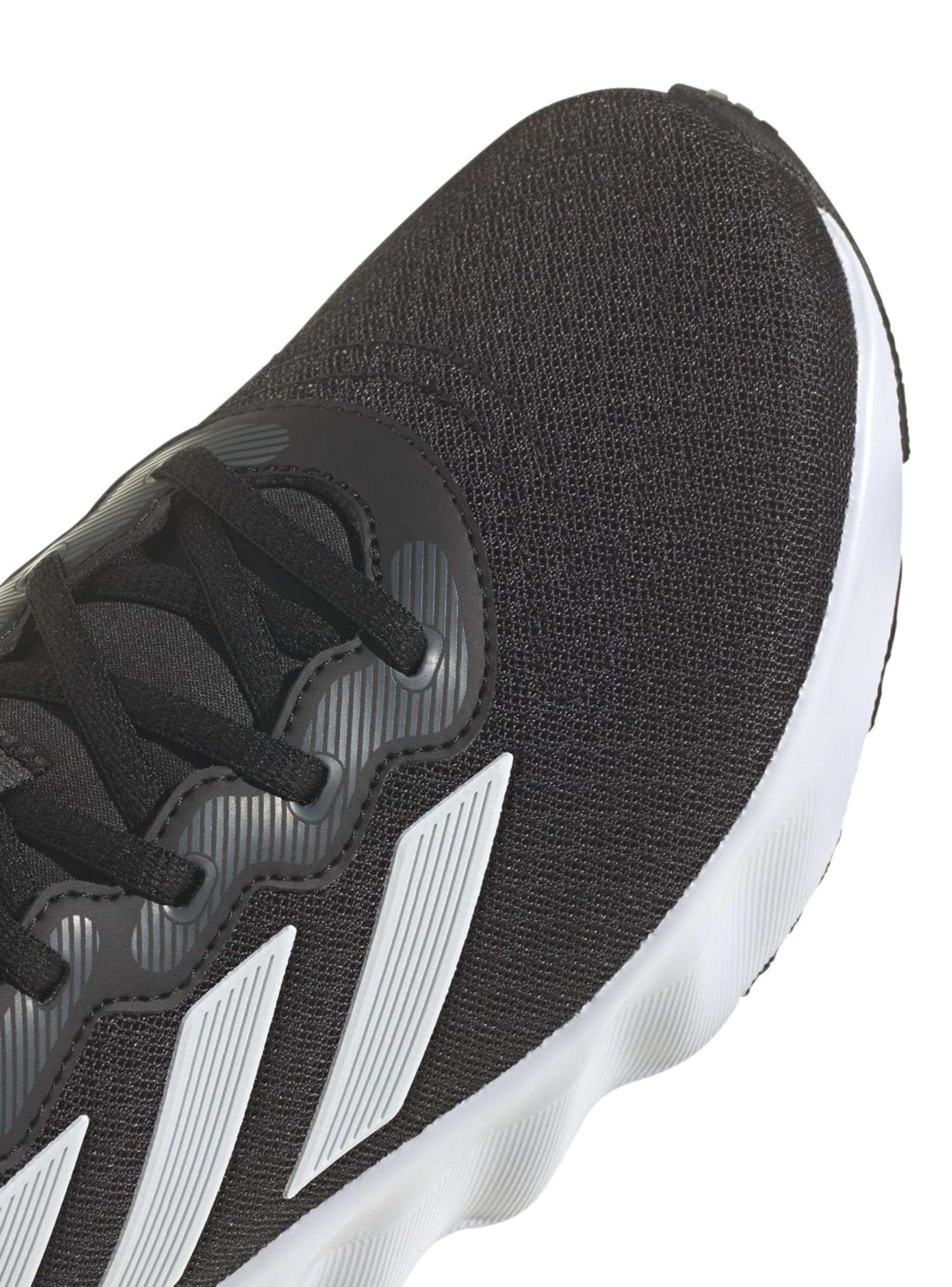 Zapatilla Running U Black Switch Move Unisex-2