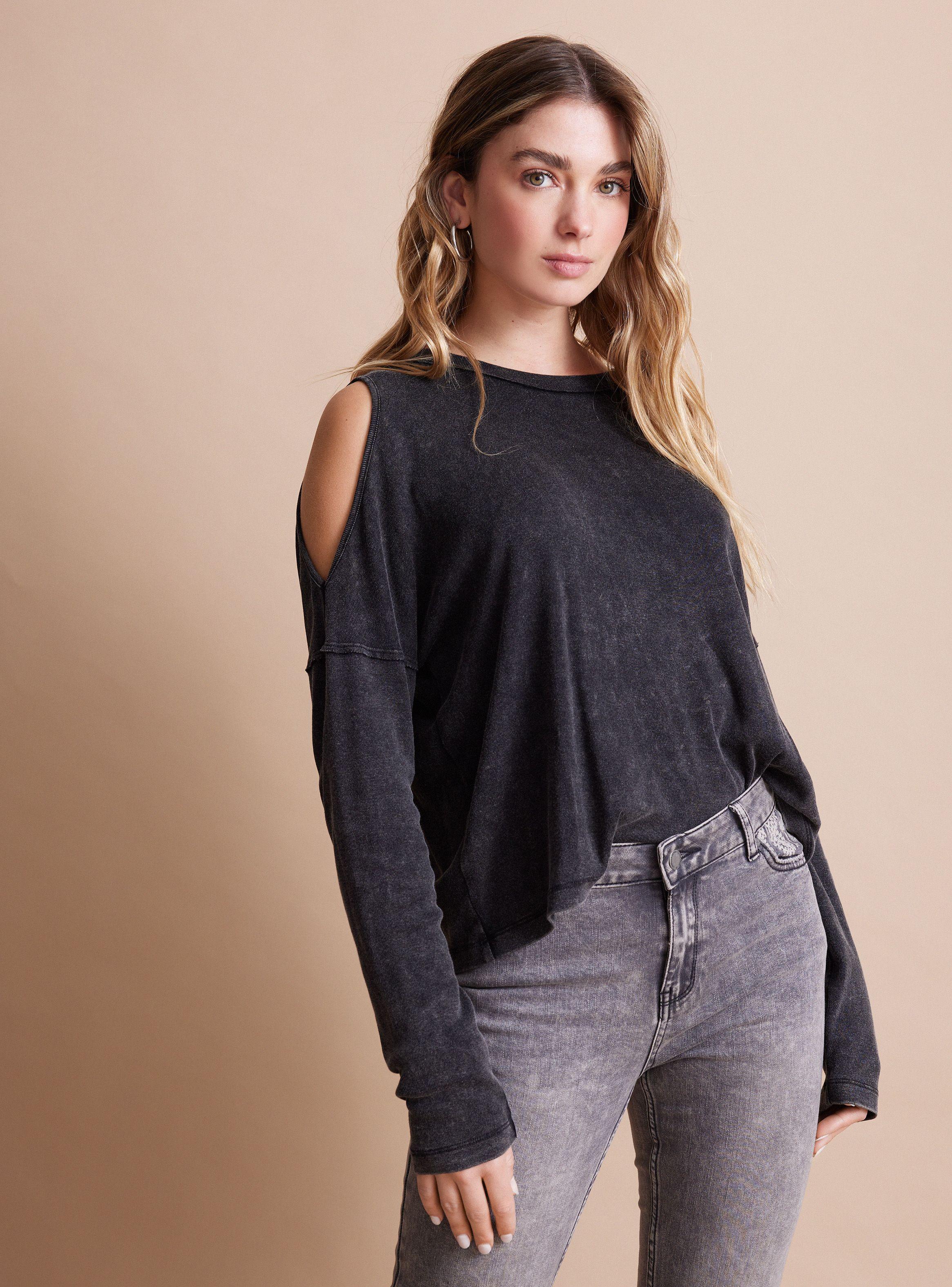 Polera Cut Out en Hombros-0