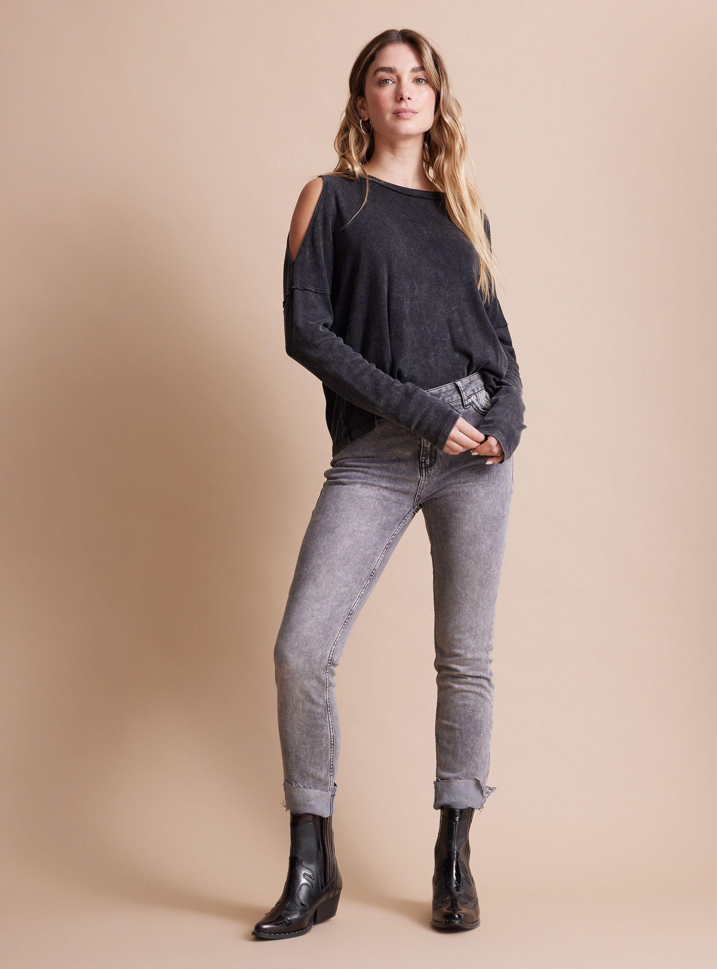 Polera Cut Out en Hombros-4
