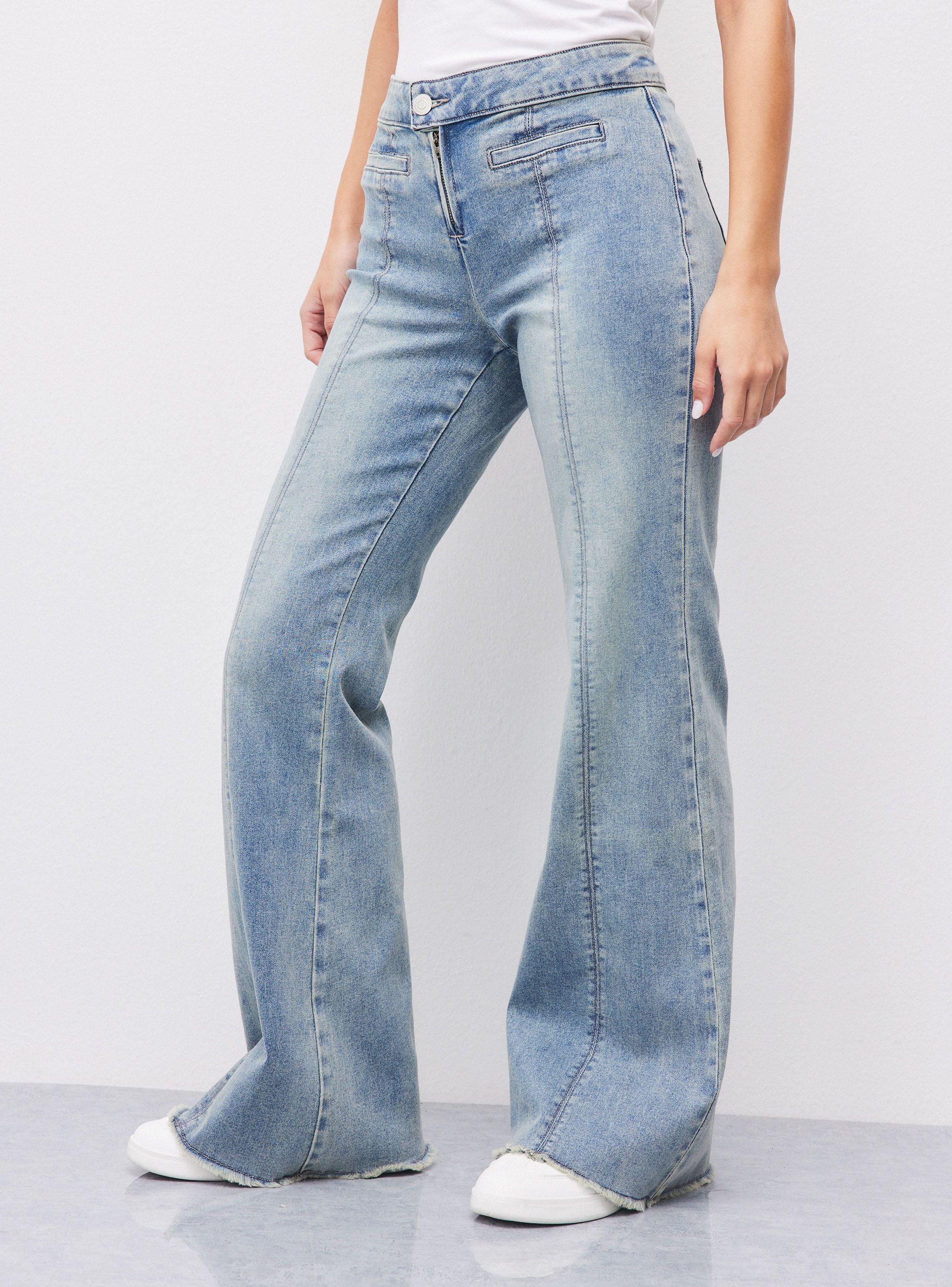 Jeans Flare con Bolsillos Delanteros-0