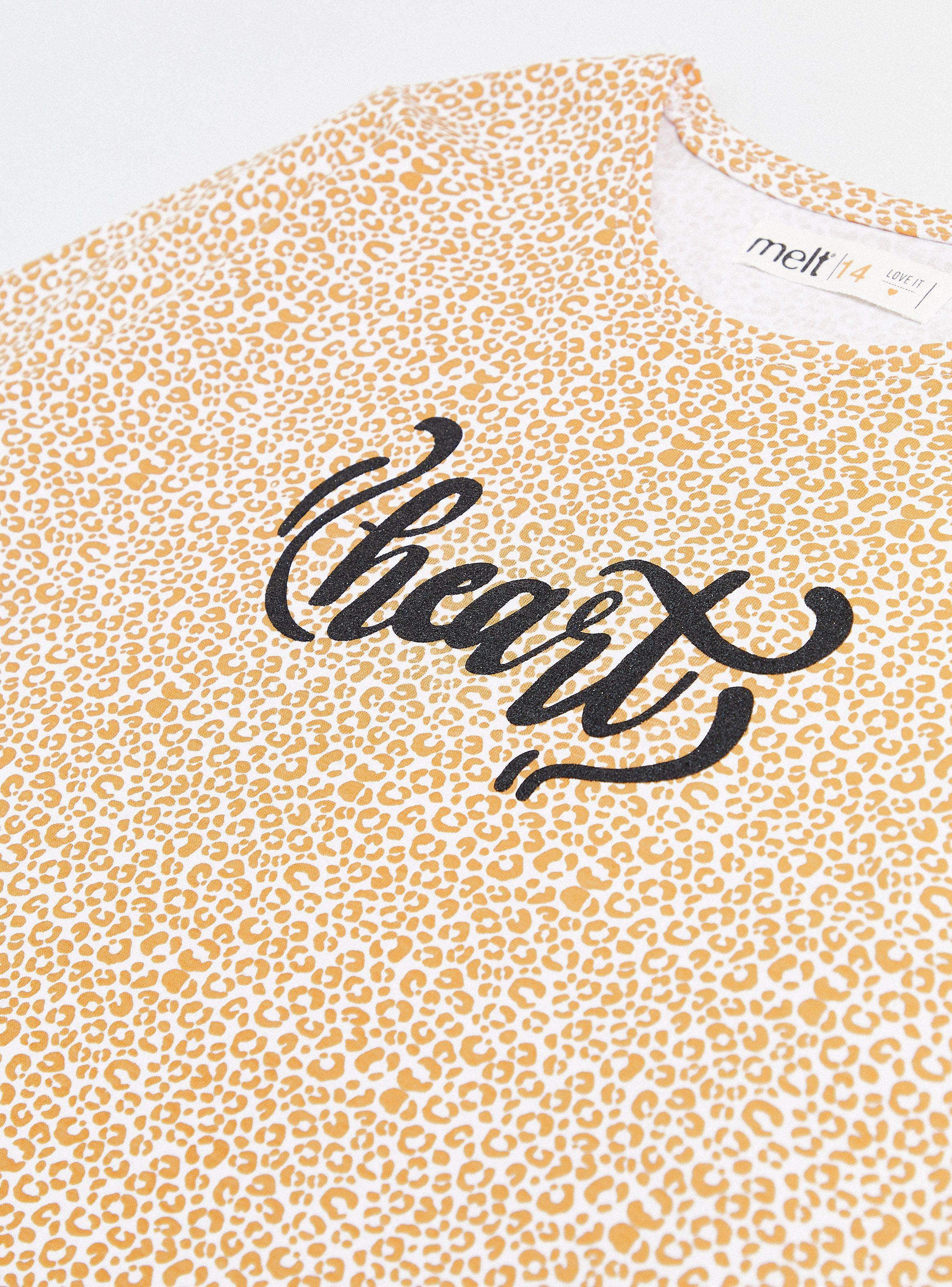Polera Estampada Completa con Estampado Frontal-2