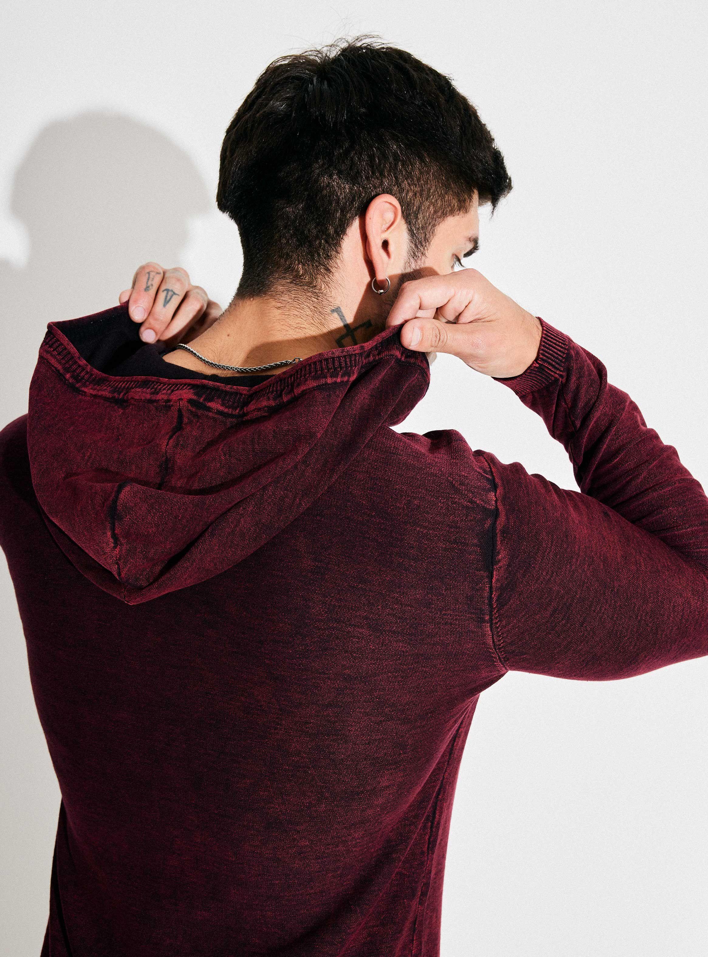 Sweater con Capucha Lavado Desgastado Bi Color-3