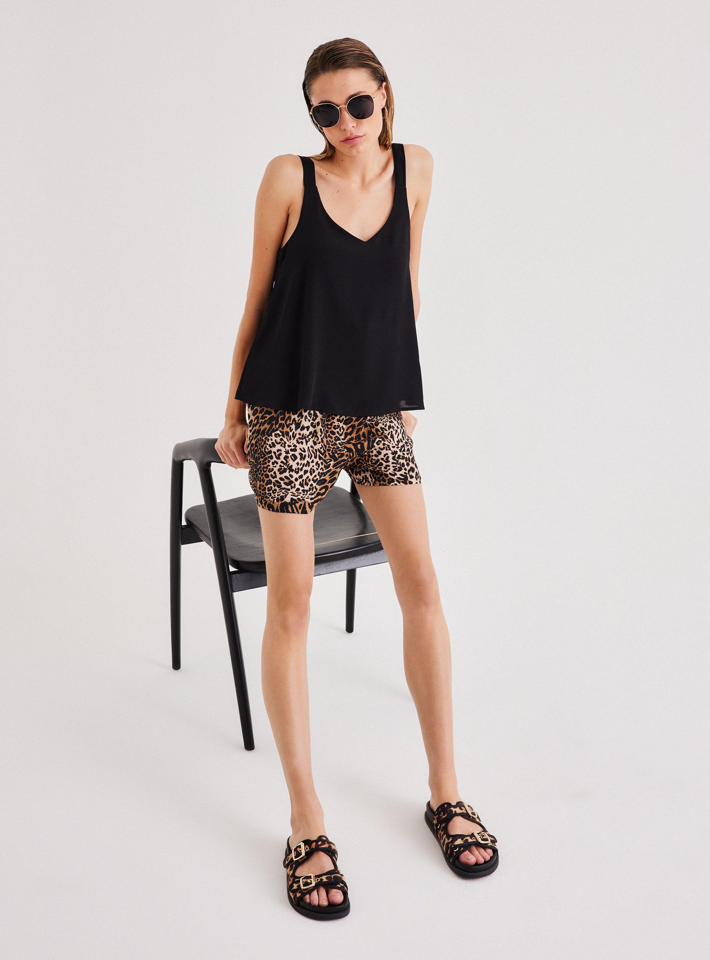 Blusa Básica Tirante Ancho en Contraste-4