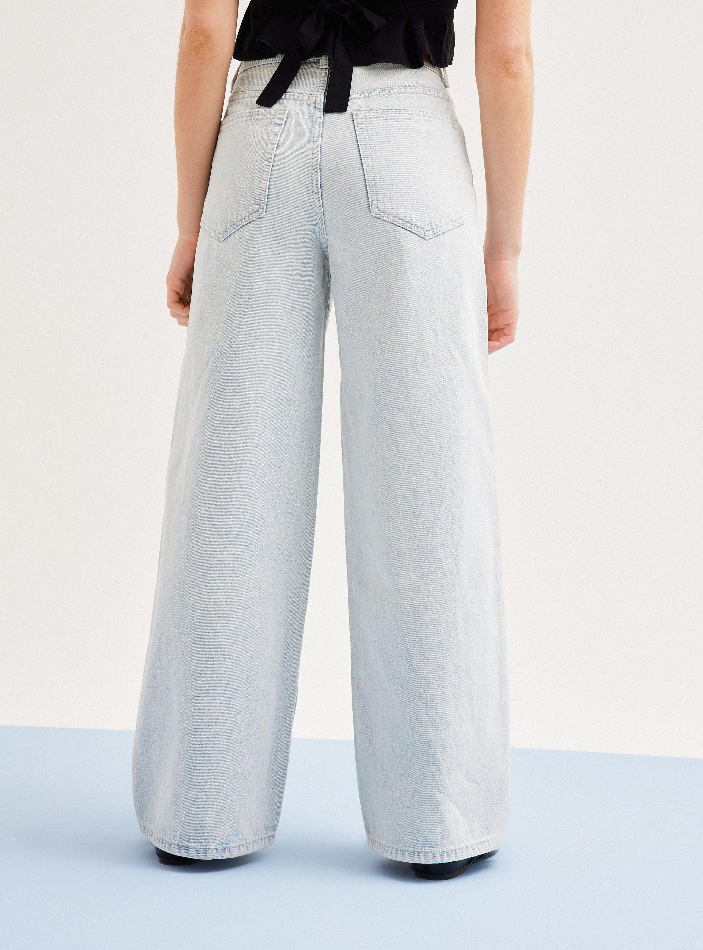 Jeans Fit Puddle Anchos y Tiro Bajo-1