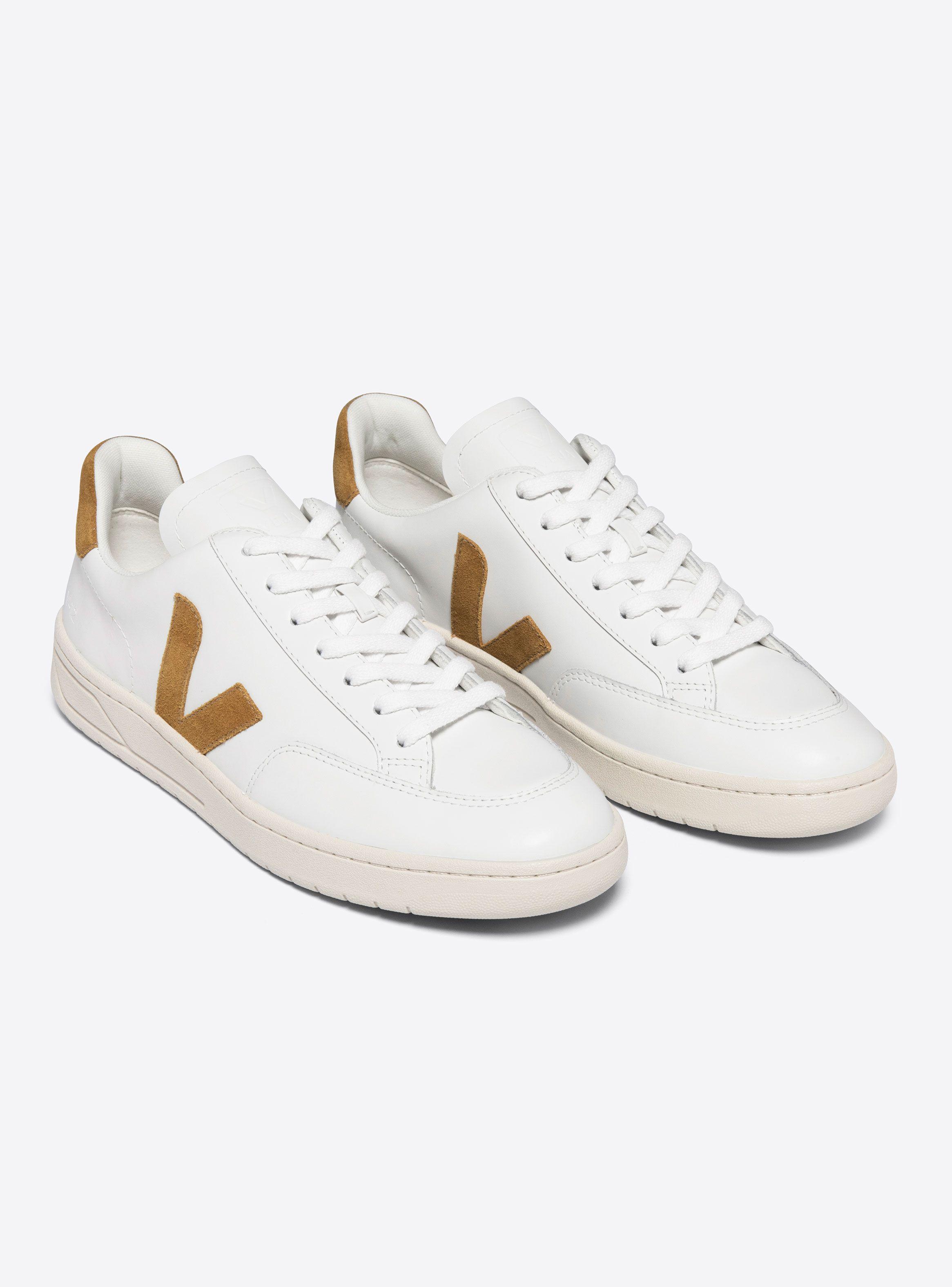 Zapatilla Urbana Logo Lateral V-12  Cuero Mujer-1