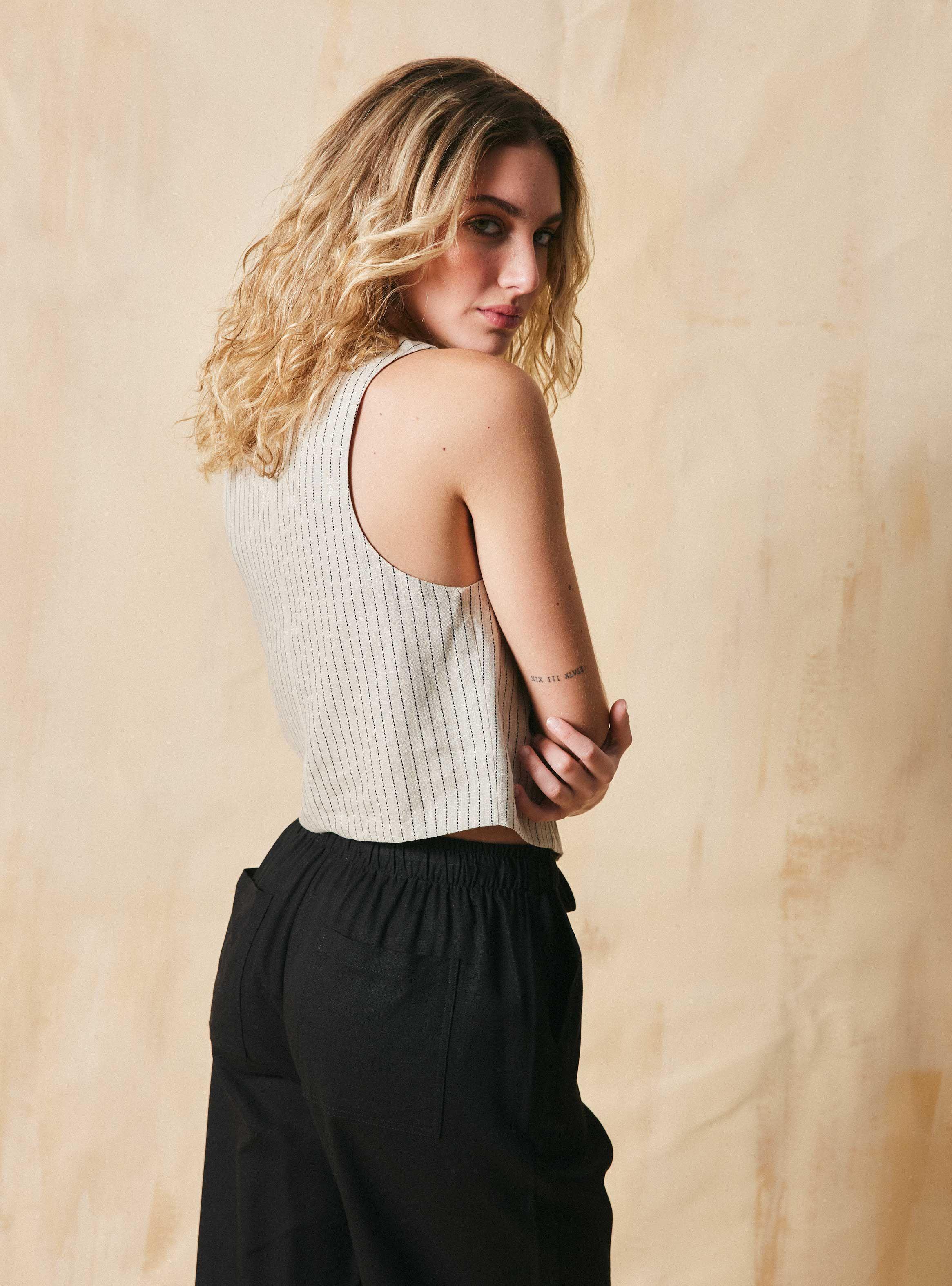 Blusa con Doble Amarra Frontal-1