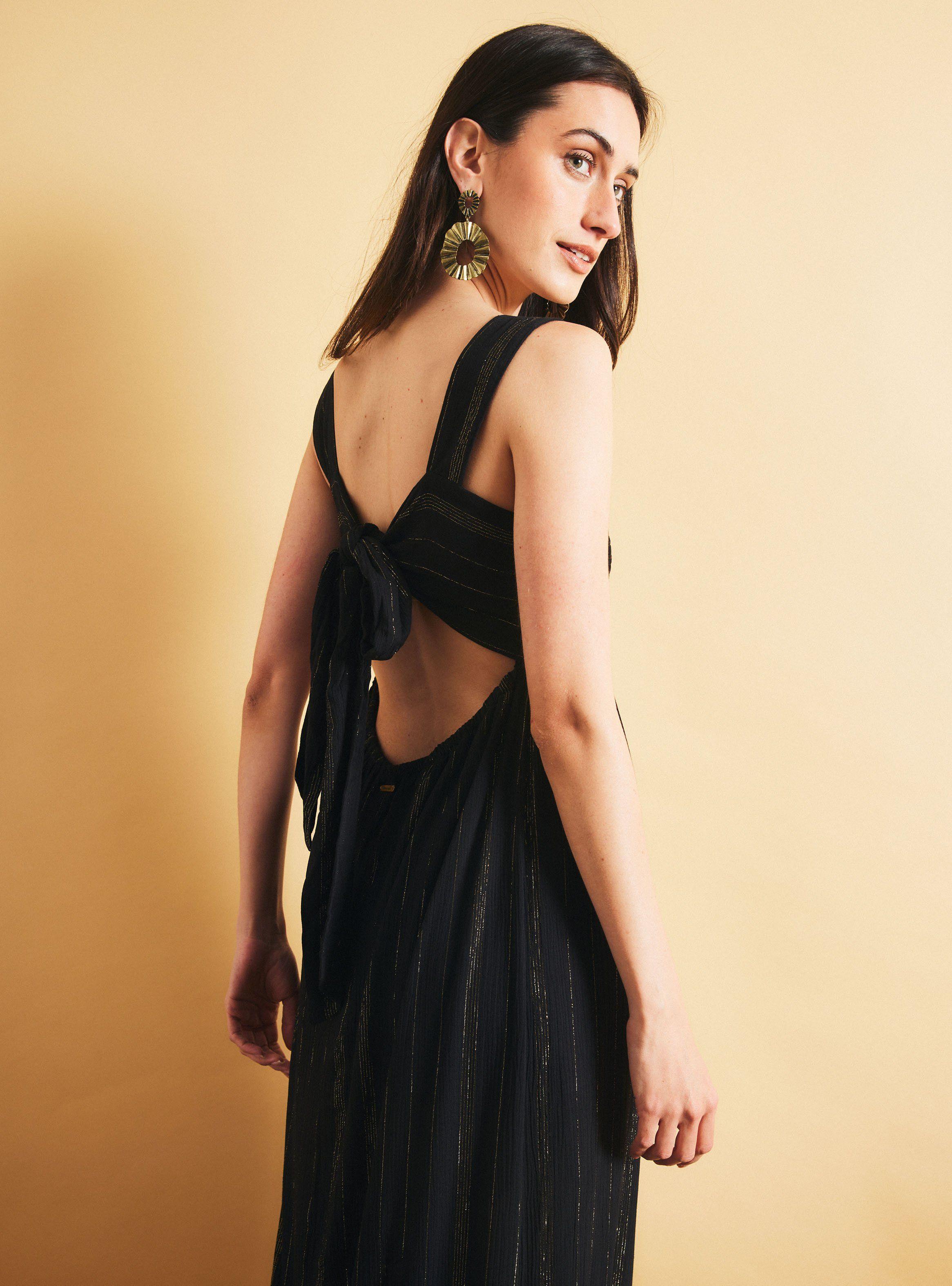 Vestido Vuelos y Amarra en Espalda-1