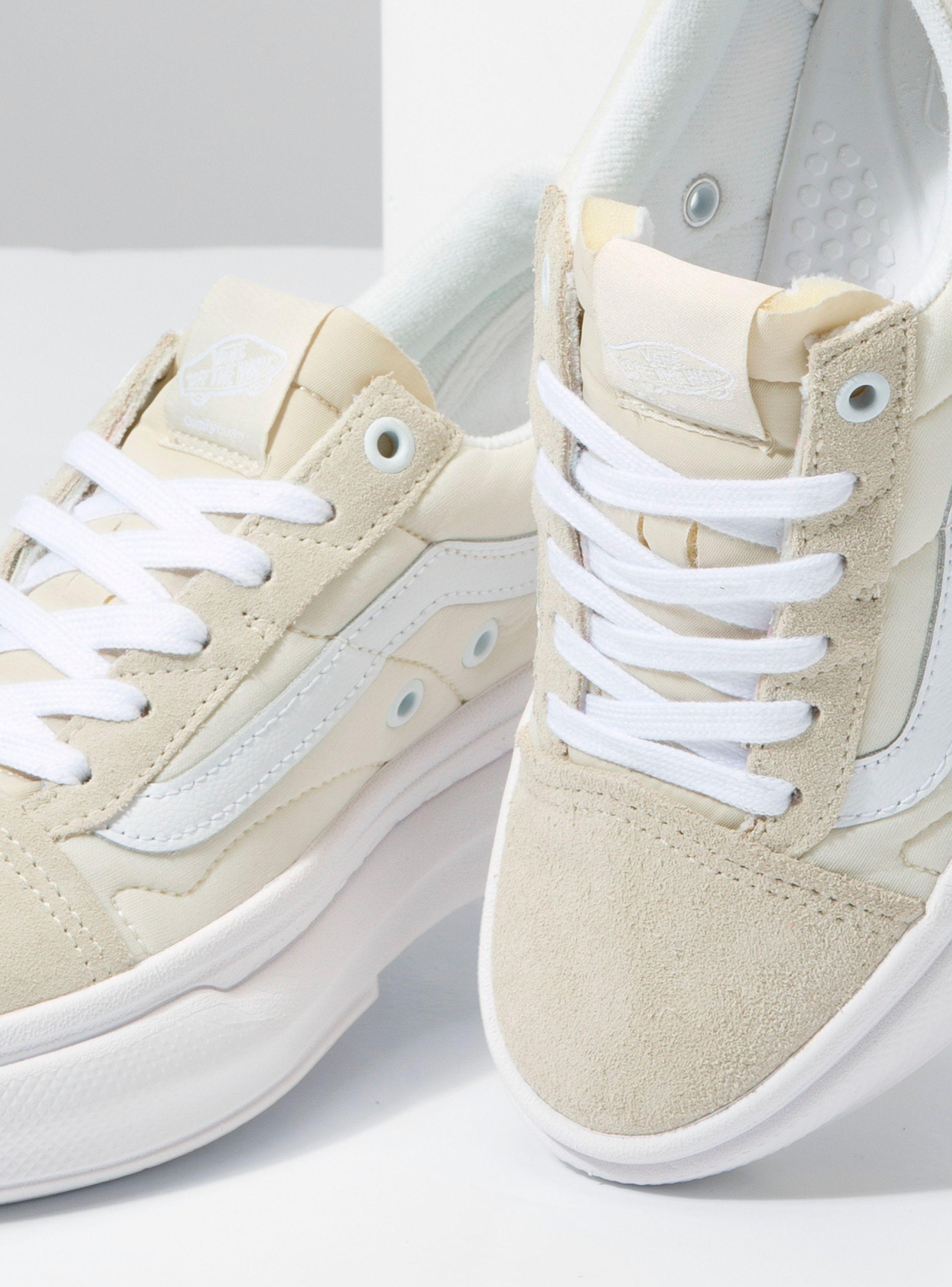 Zapatilla Urbana Cuero Old Skool Overt Mujer-4