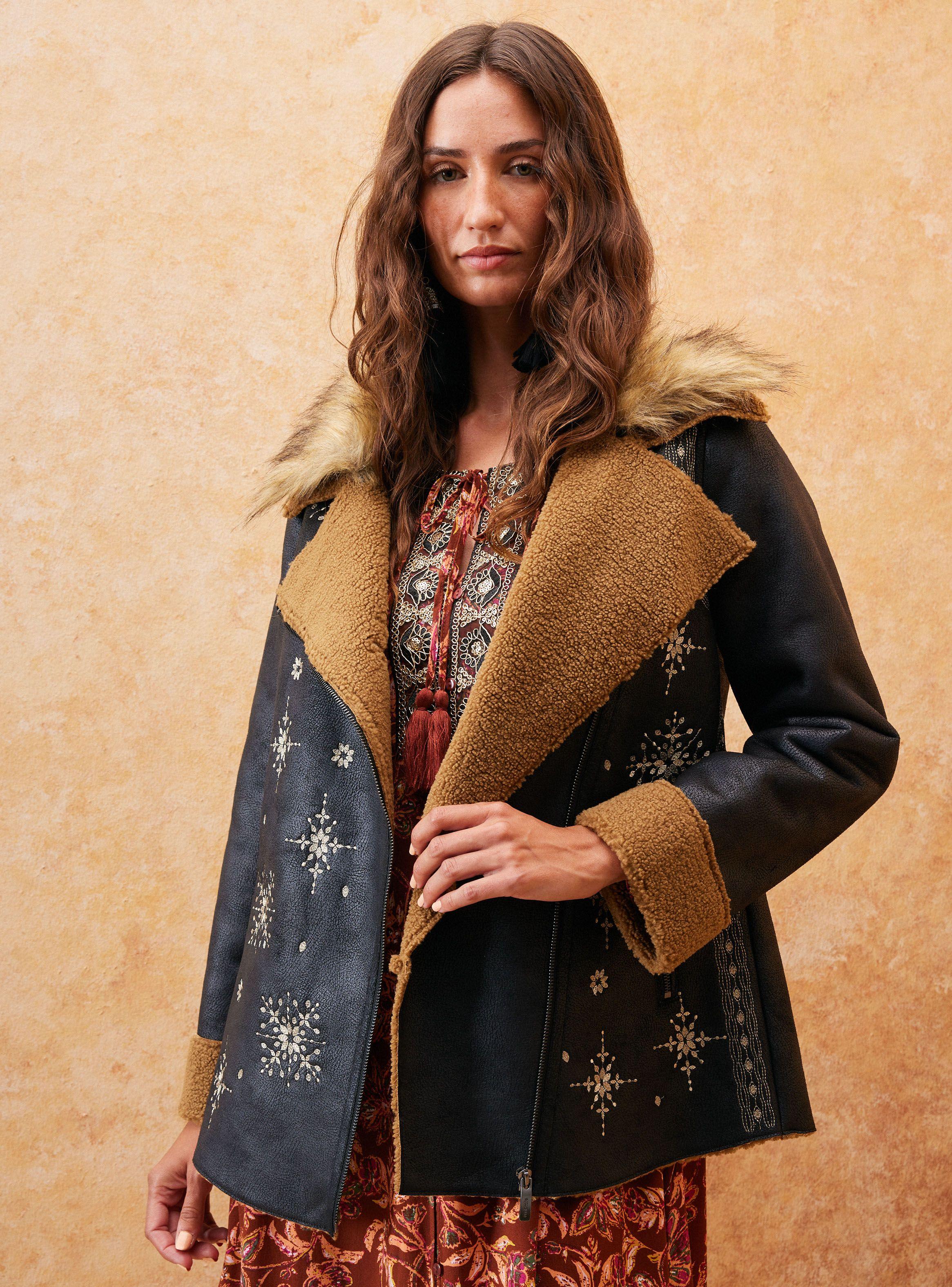 Chaqueta Bordados en Hilo de Lurex y Piel Desmontable-0