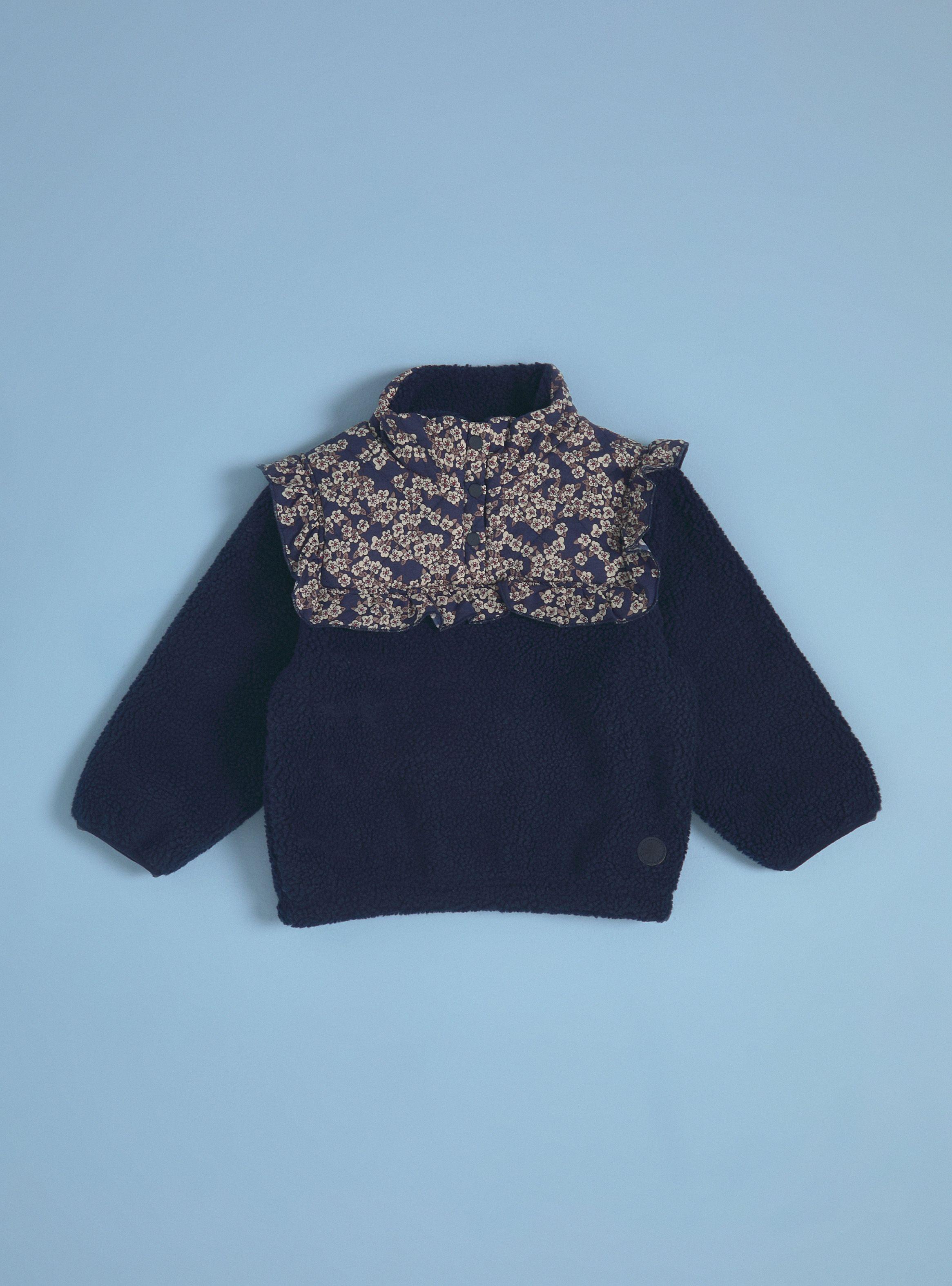 Polar Floral Cuello Alto con Botones-0