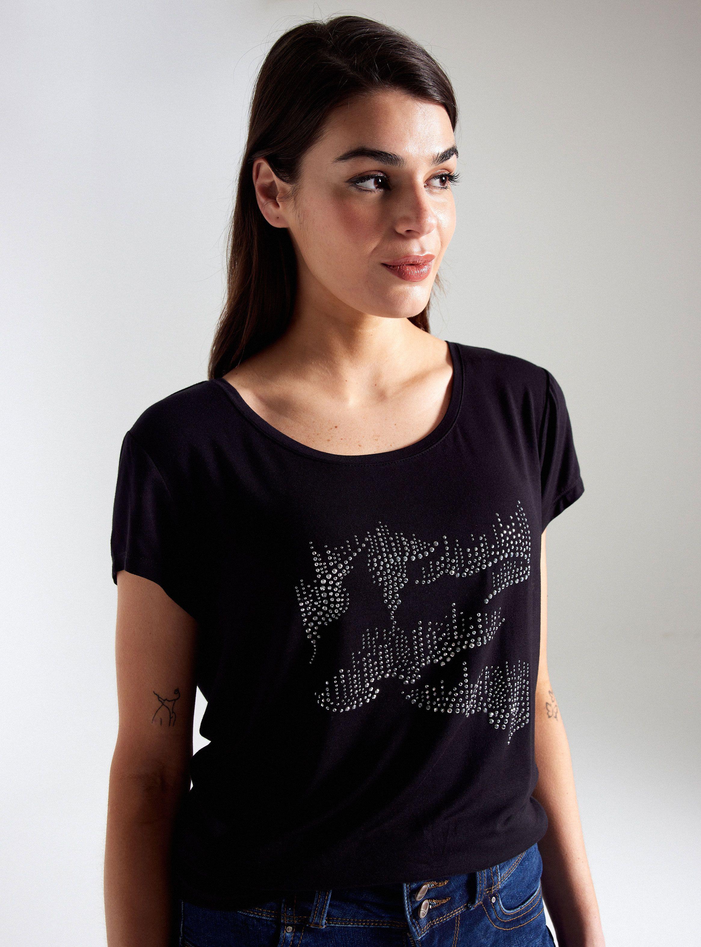 Polera Básica Ajustada Gráfica con Aplicaciones Brillantes-2