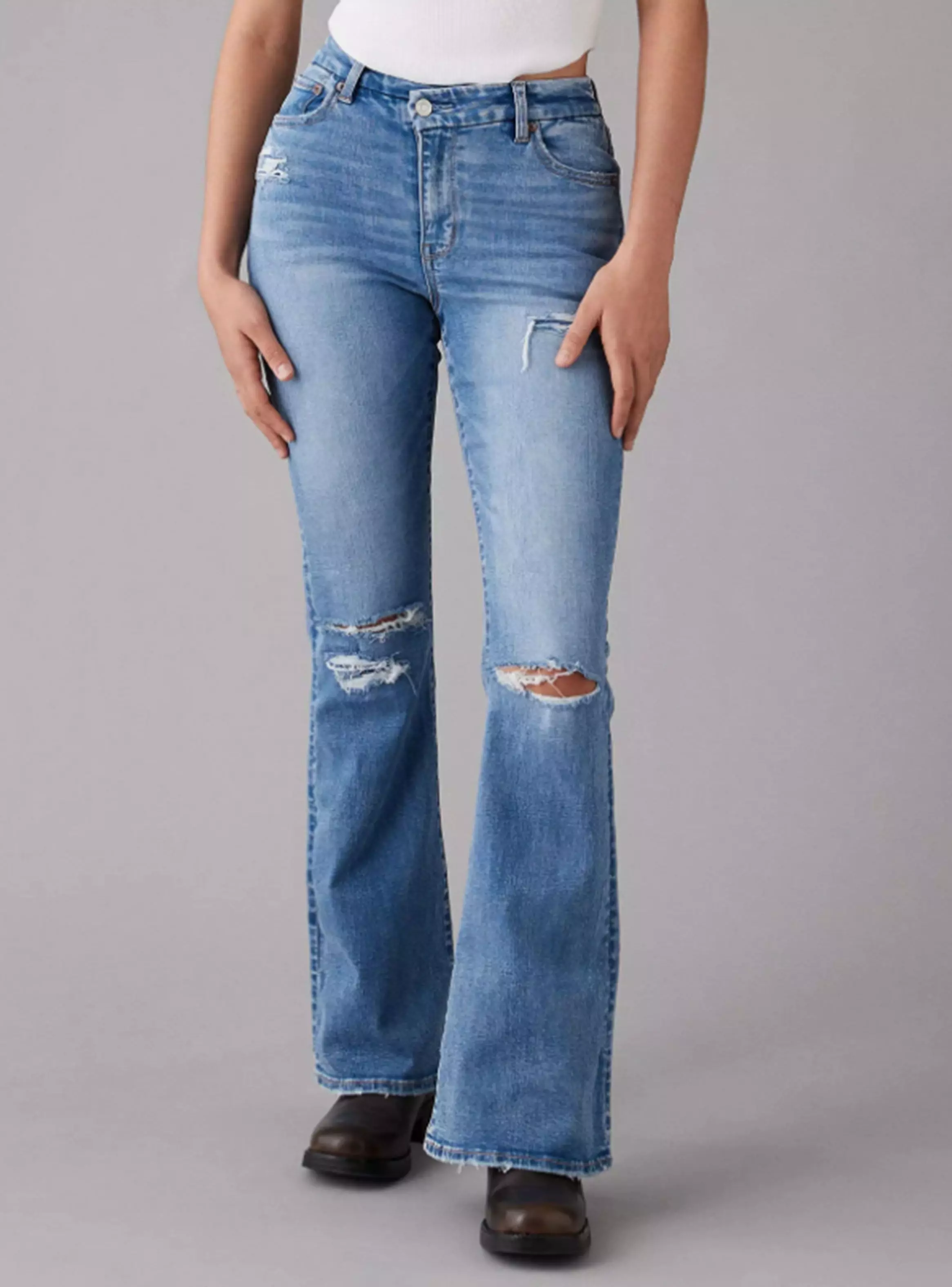 Jeans Ae Next Level Flare Curvy Tiro Alto Roturas-0