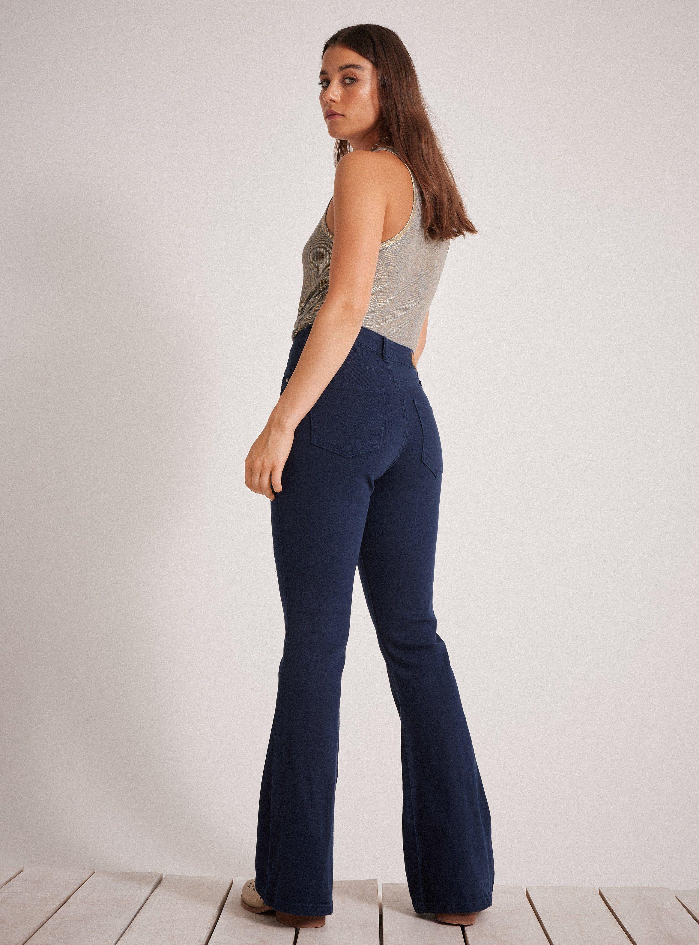 Jeans Bordados al Tono-5