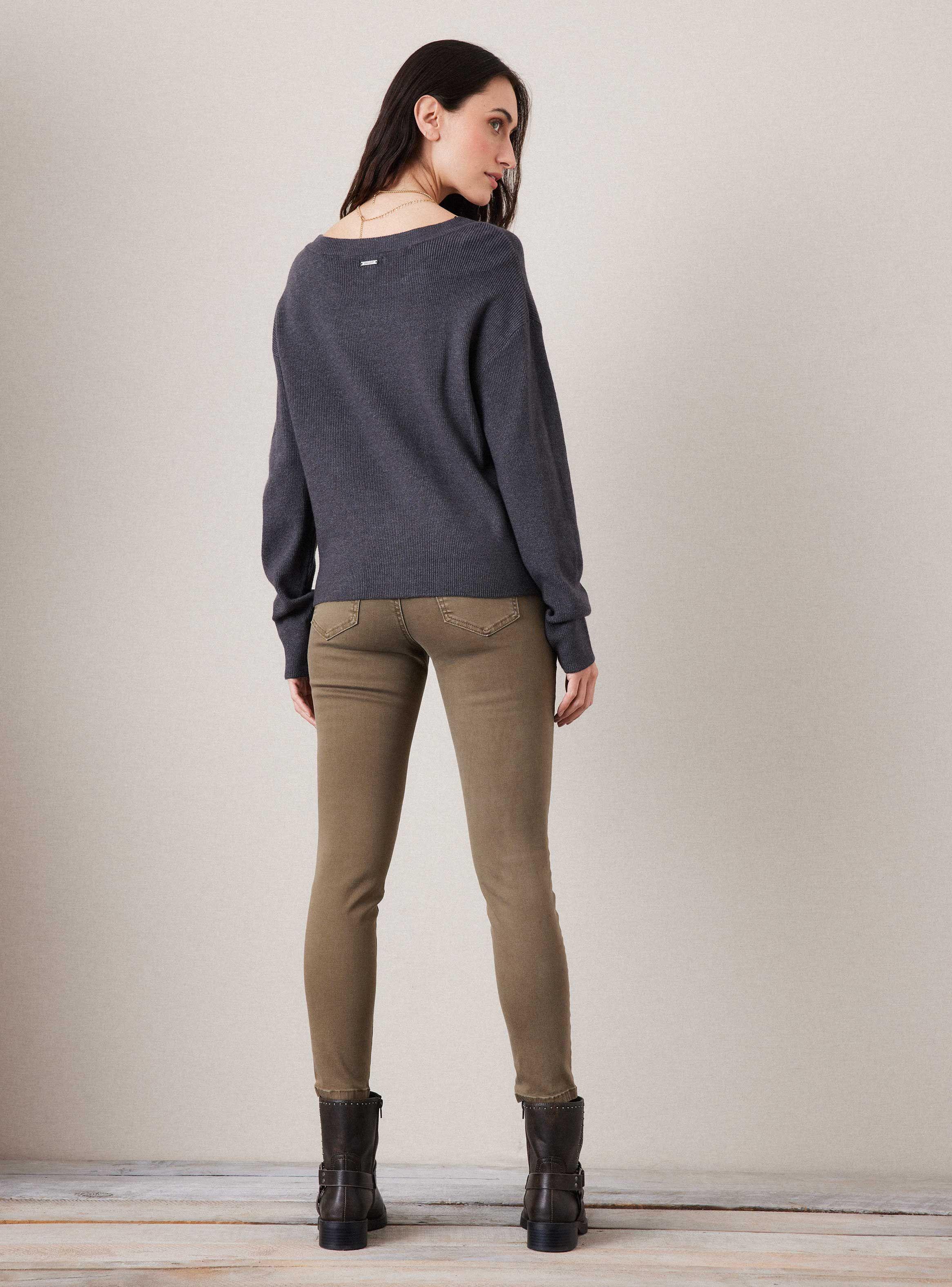 Sweater Acanalado en Pecho-5