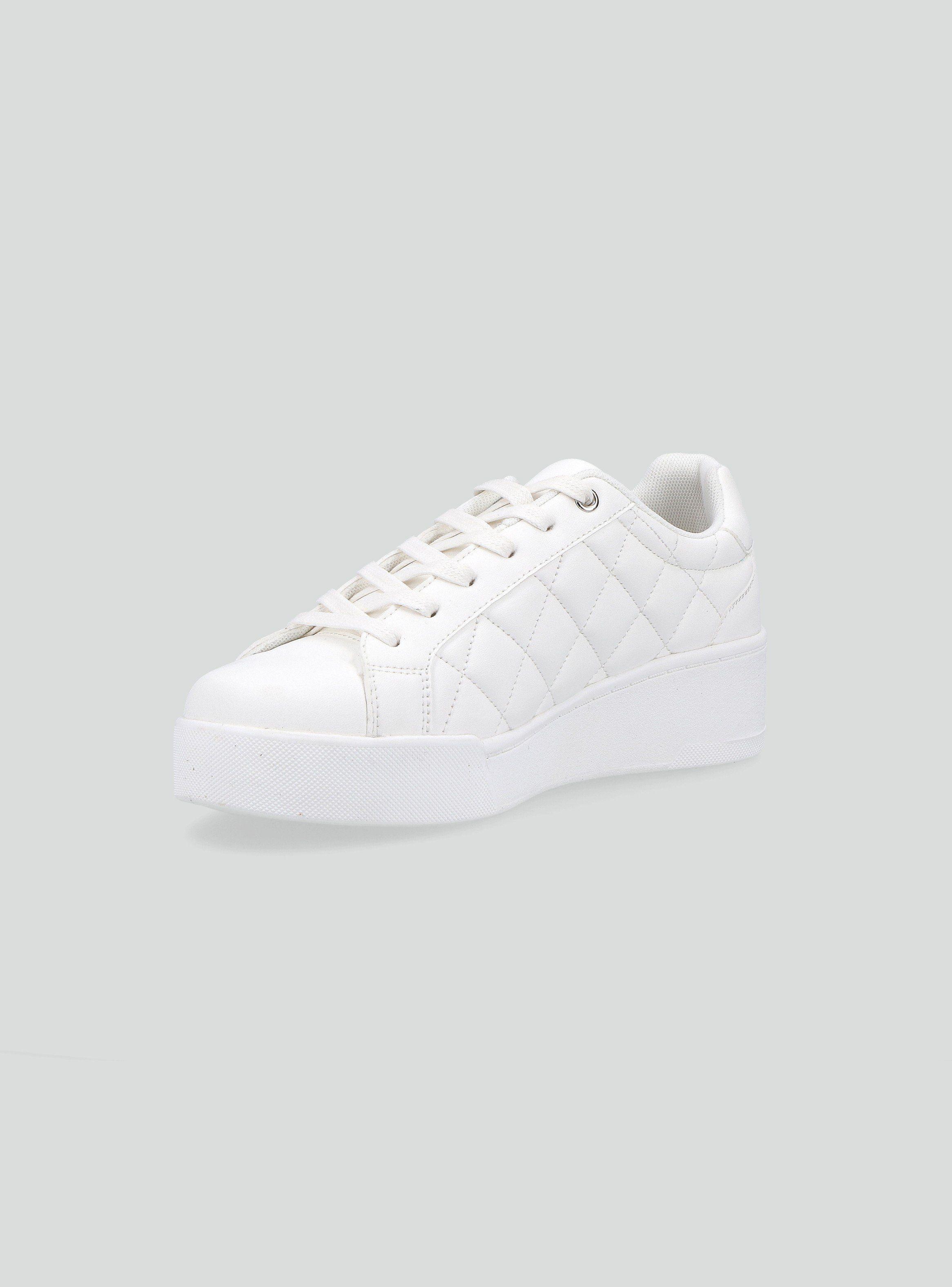 Zapatilla Urbana Efecto Quilt con Plataforma Mujer-2