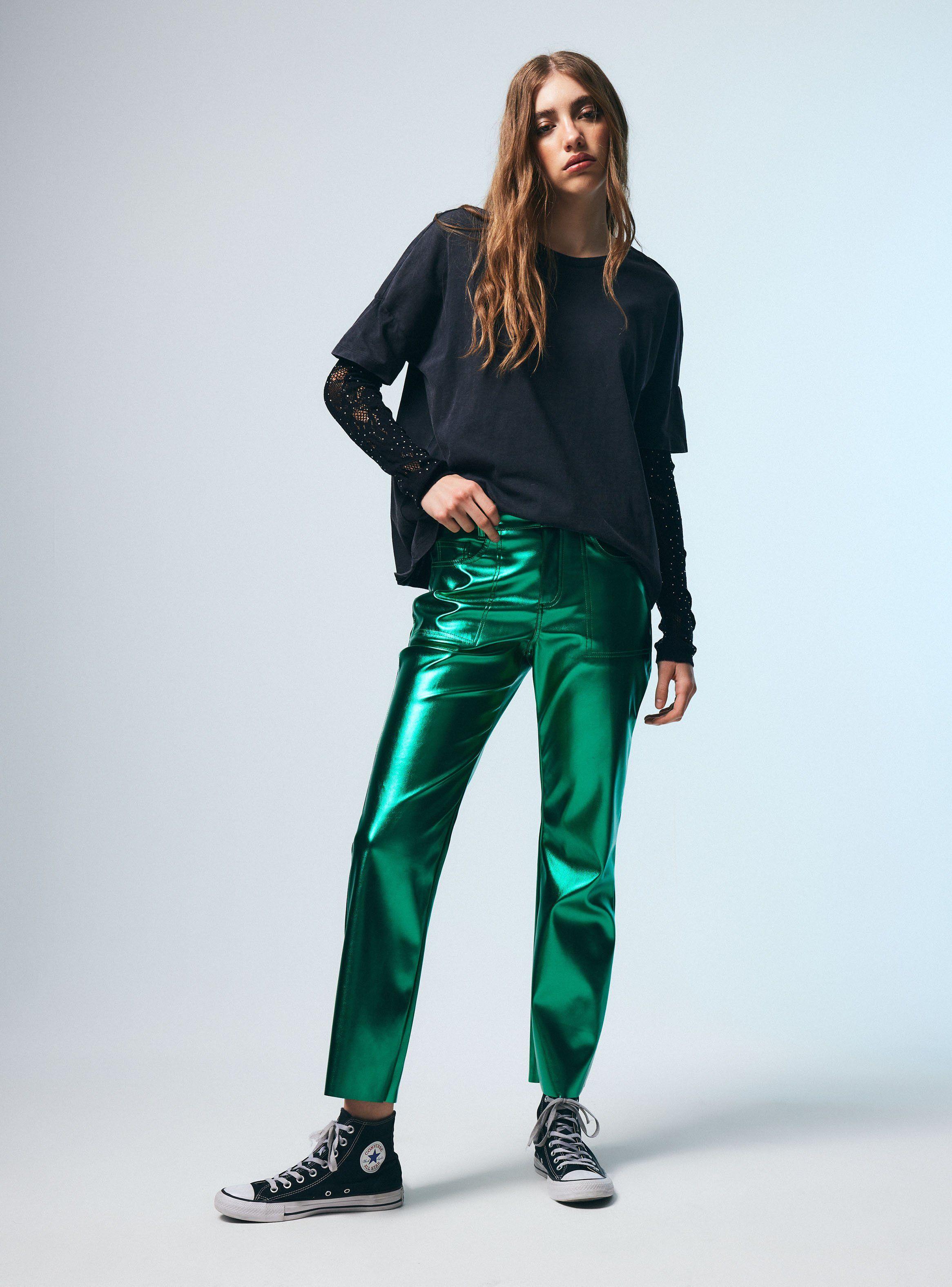 Pantalón Efecto Cuero Metalizado-4