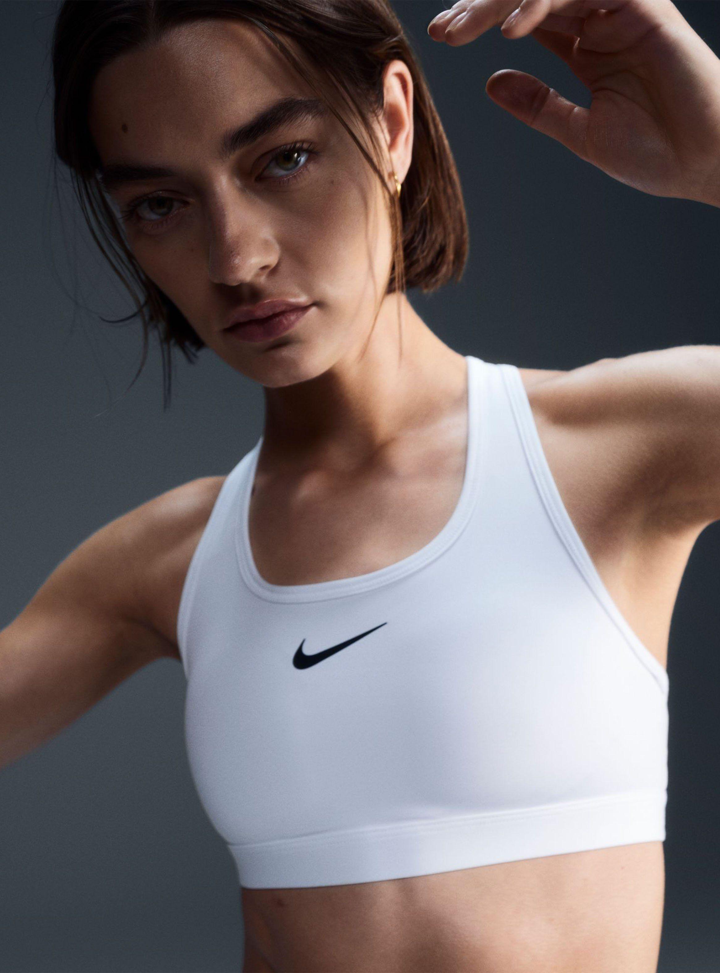 Peto Sport con Almohadilla Swoosh Bra-2