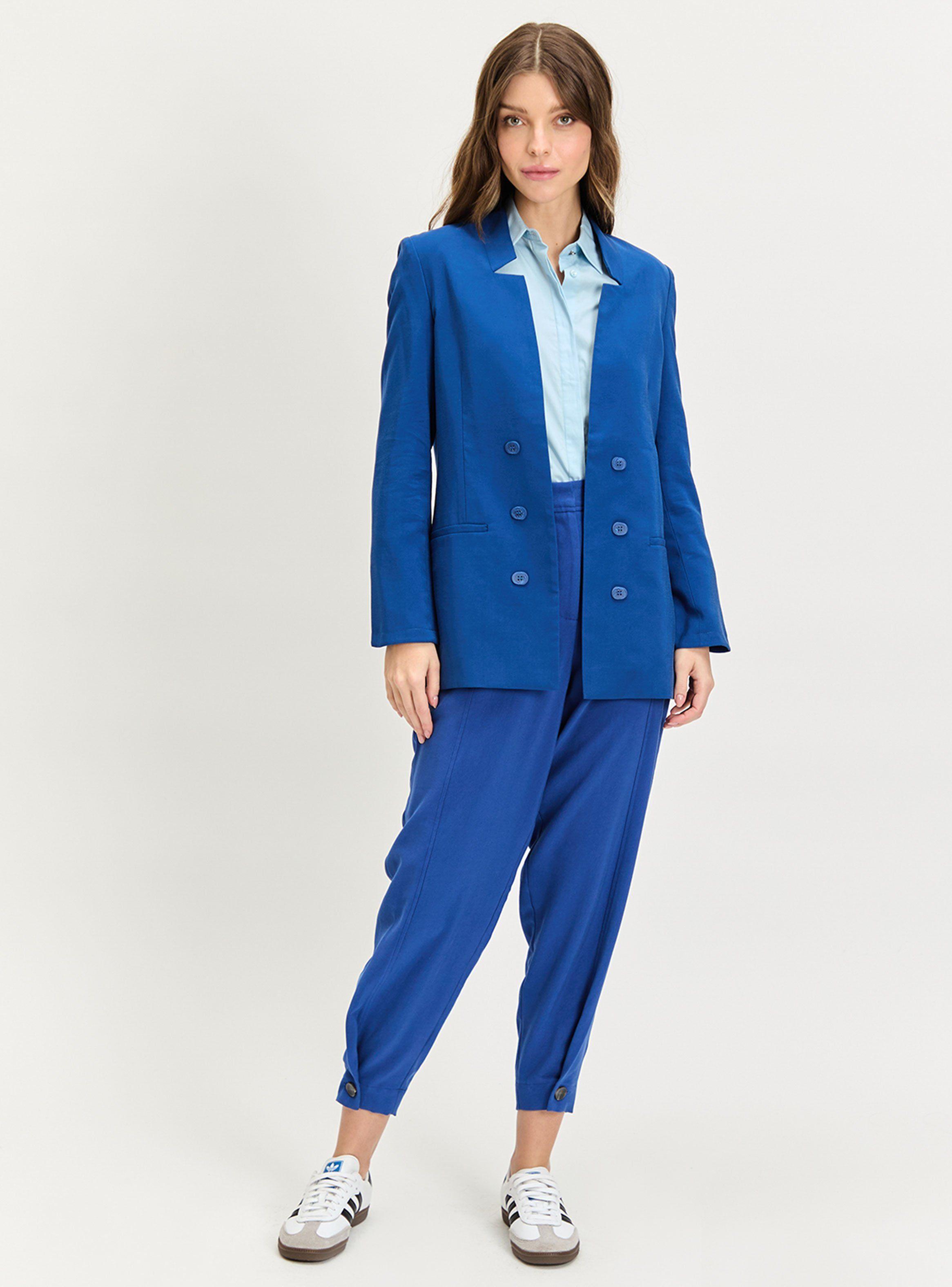 Blazer Liso Manga Larga Diseño Regular-4