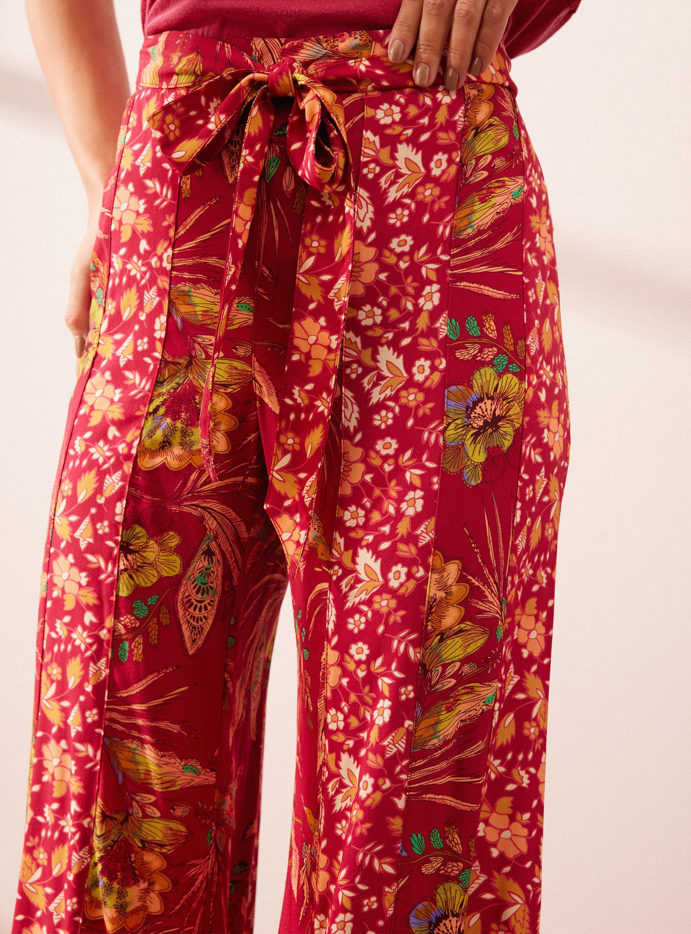 Pantalón Cortes con Estampado-2
