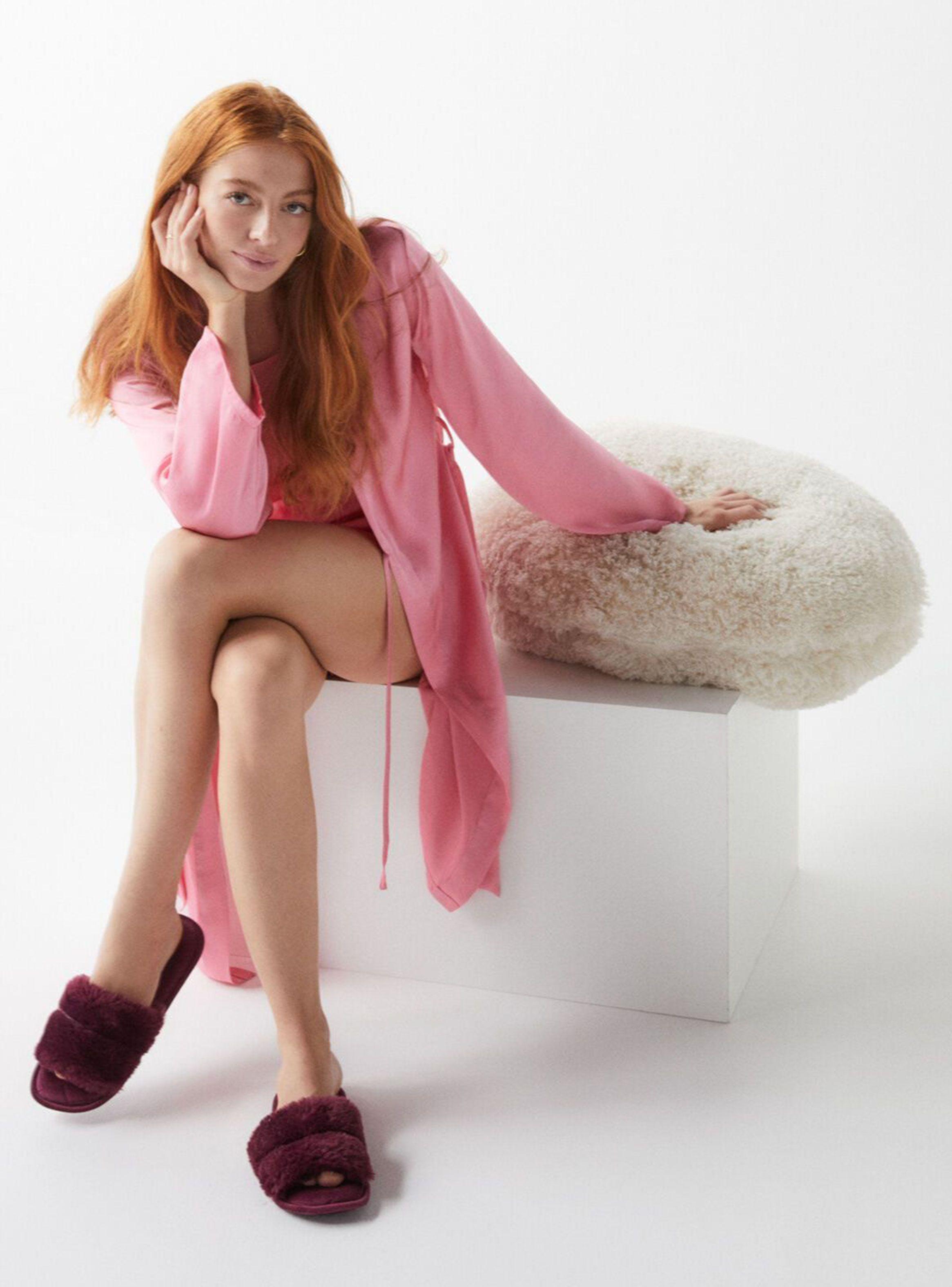Bata Satén Encaje Rosa-2
