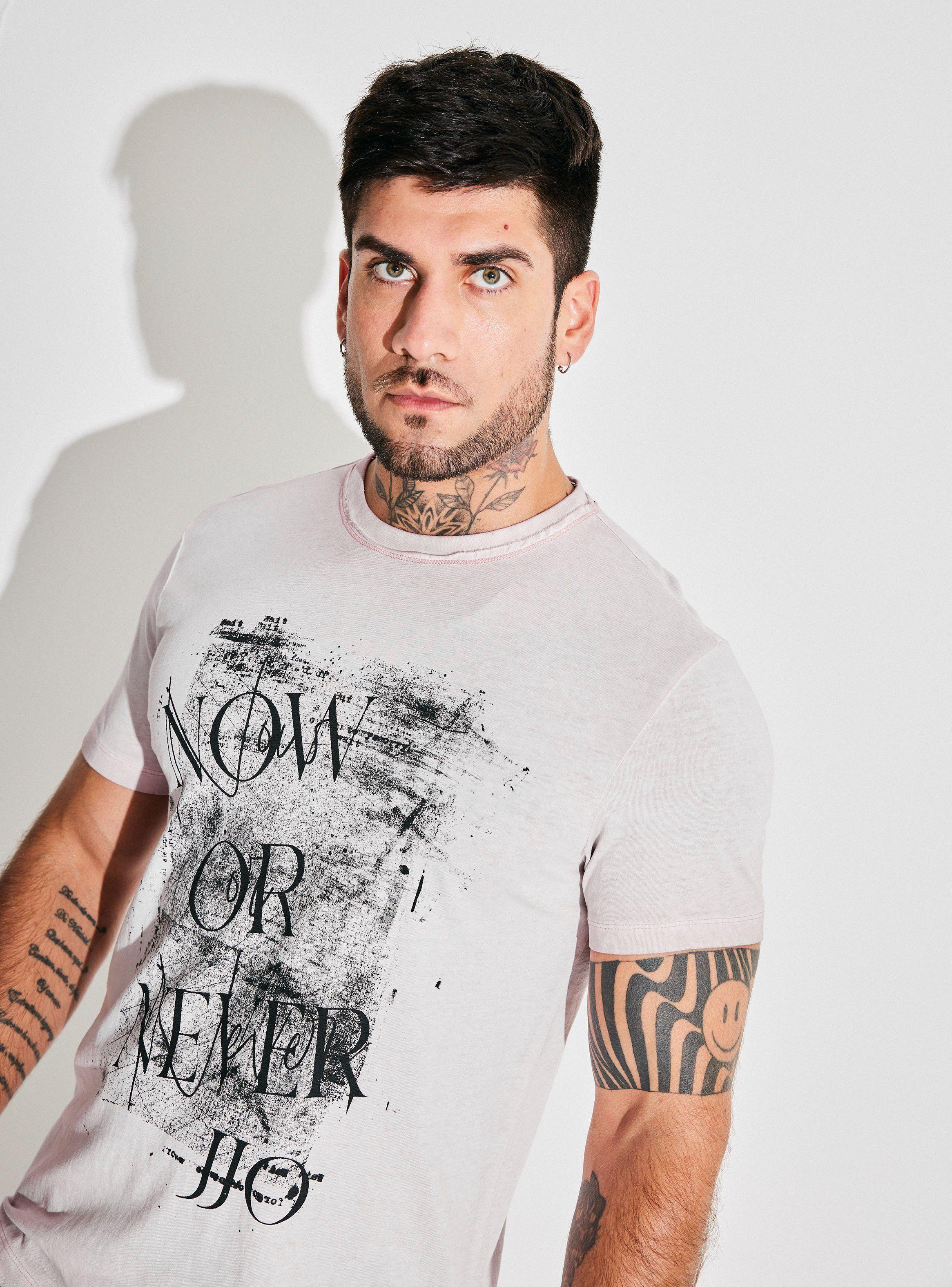 Polera Lavado Desgastado Estampado Delantero-3