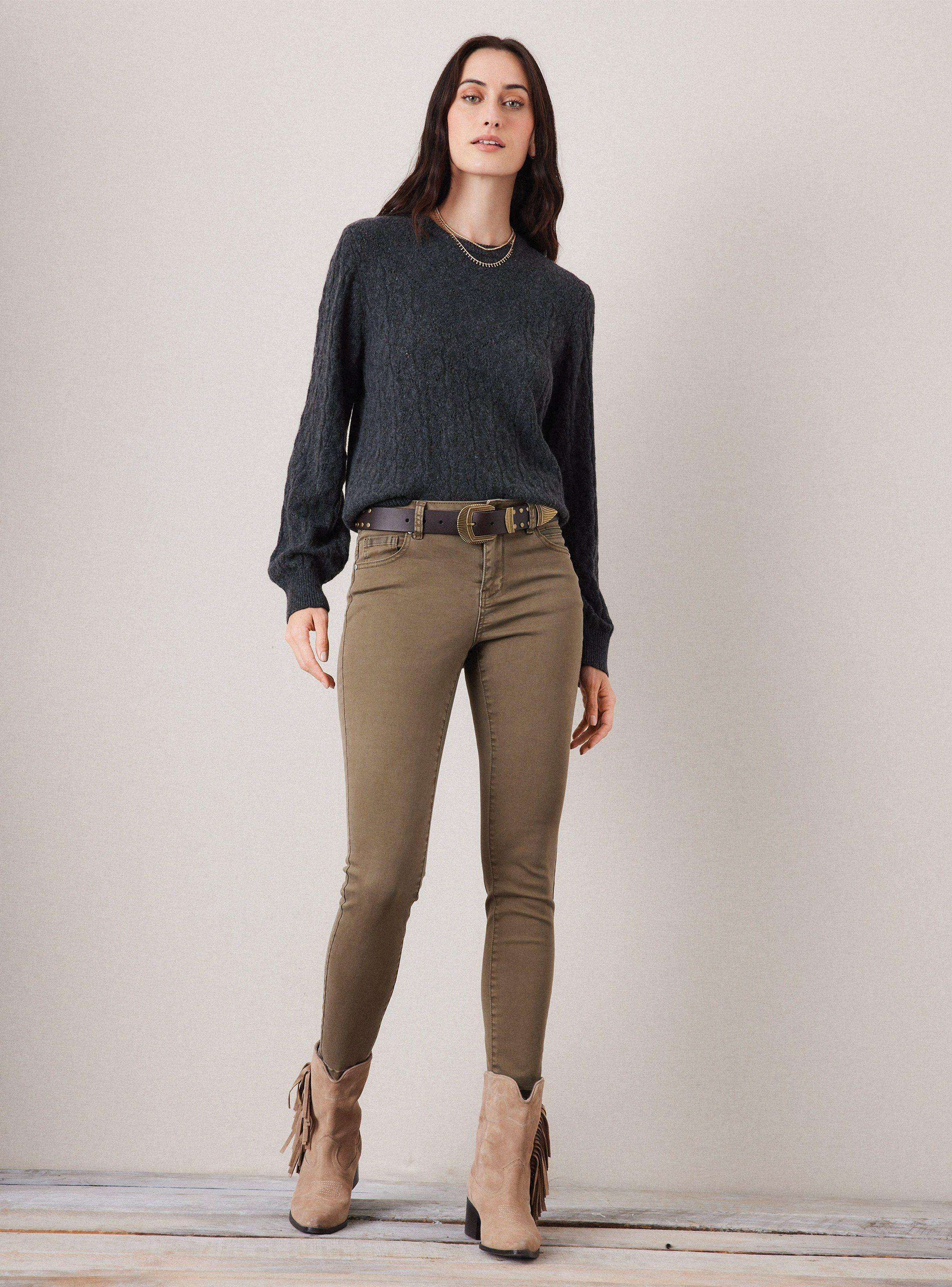 Sweater con Diseño Acanalado Frontal-4