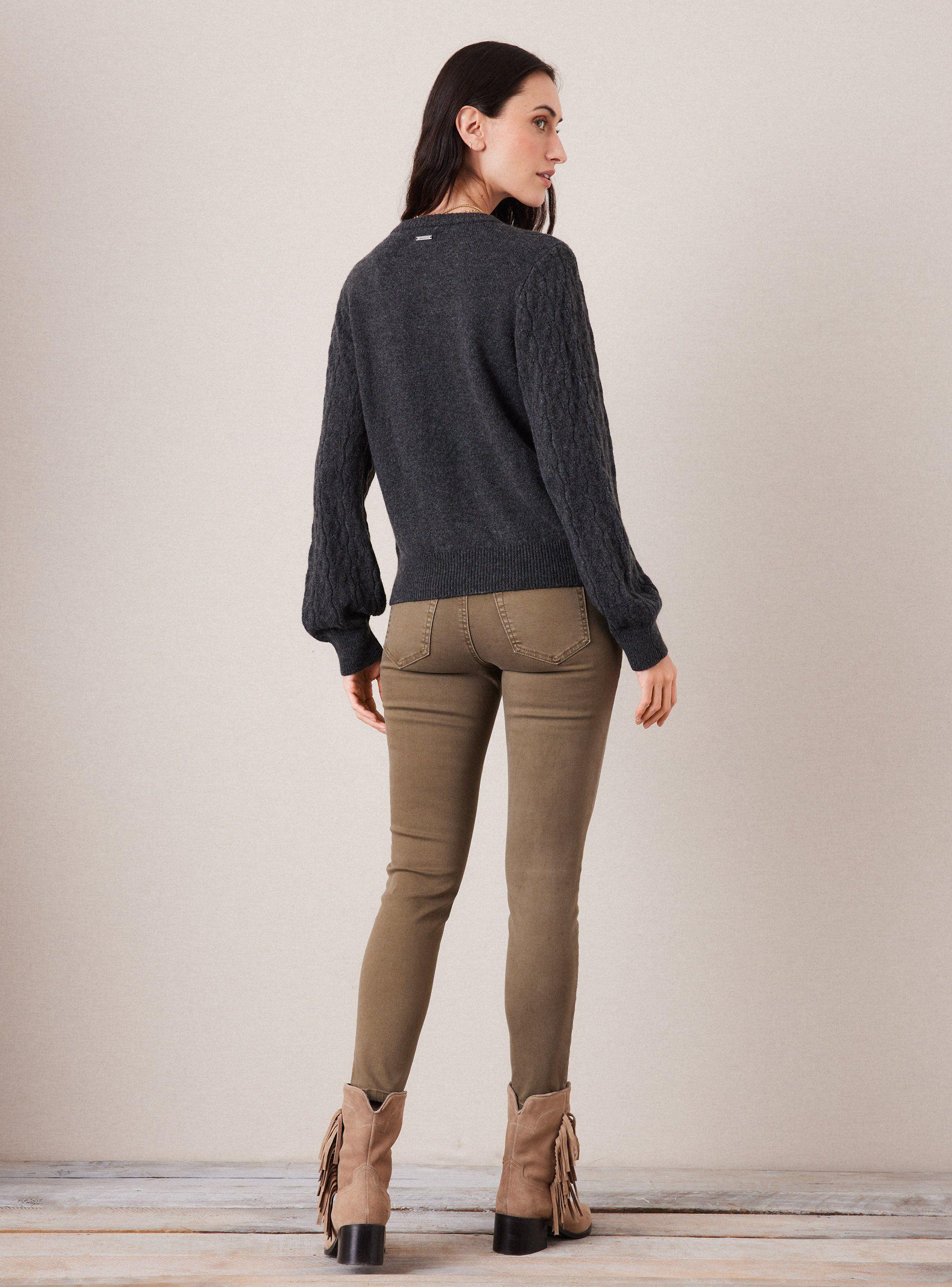Sweater con Diseño Acanalado Frontal-5