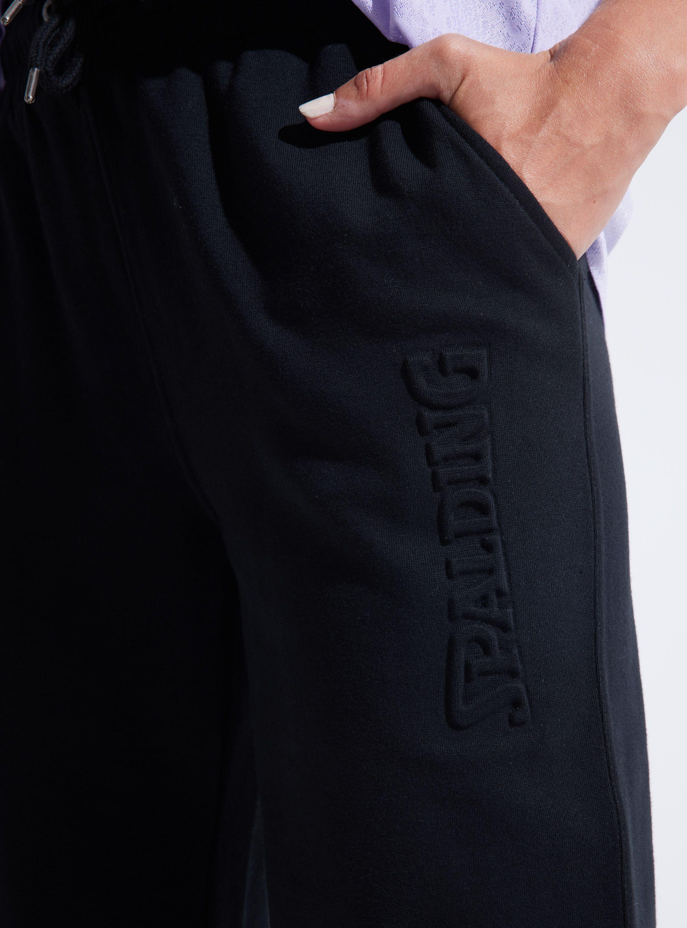 Pantalón Estampado Sobre Relieve-2