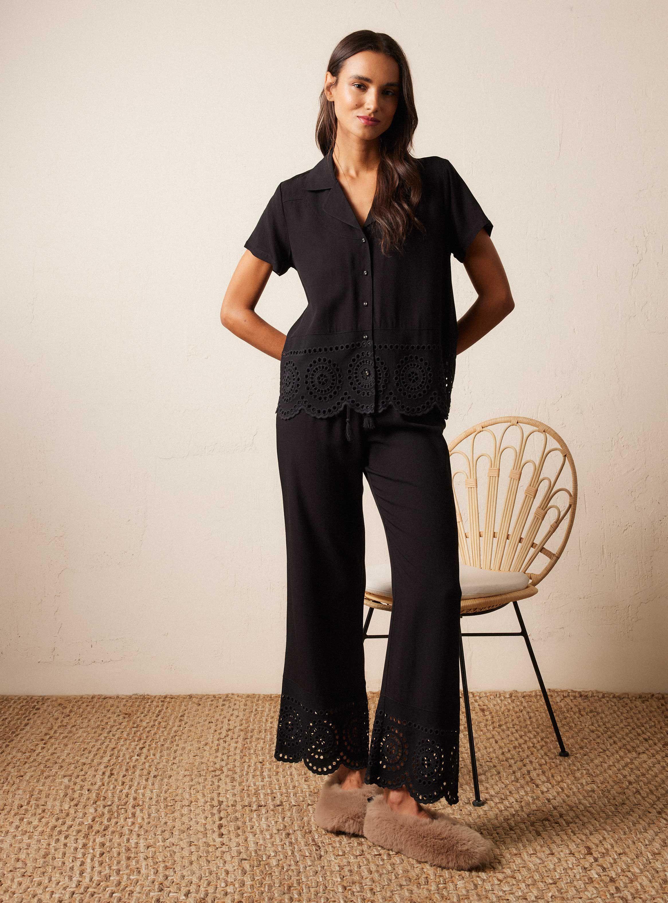 Pijama Manga Corta con Detalles en Broderie-4