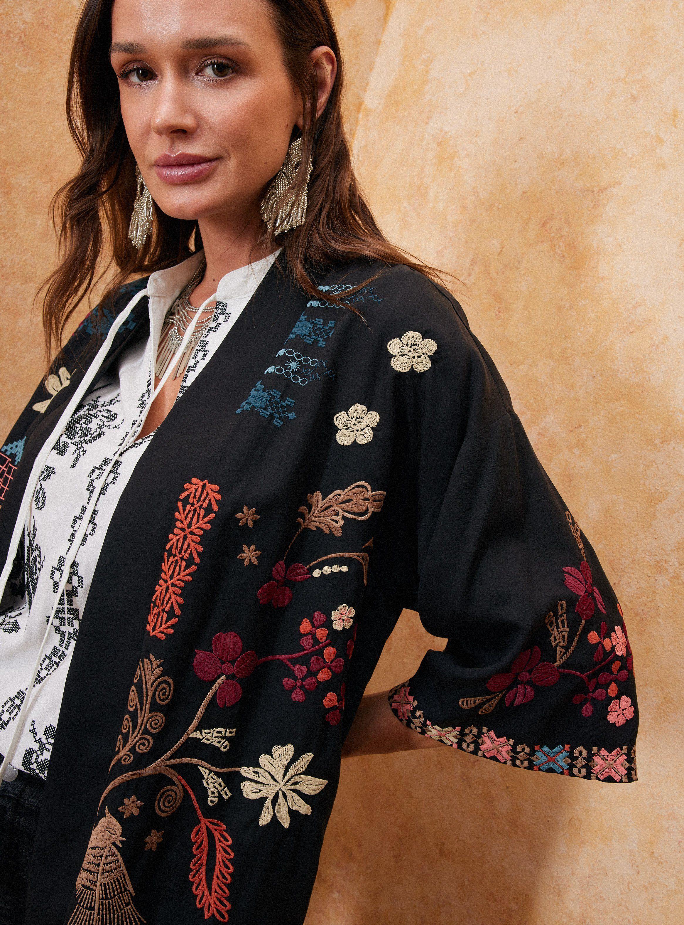 Blusa Tipo Kimono Bordado-2
