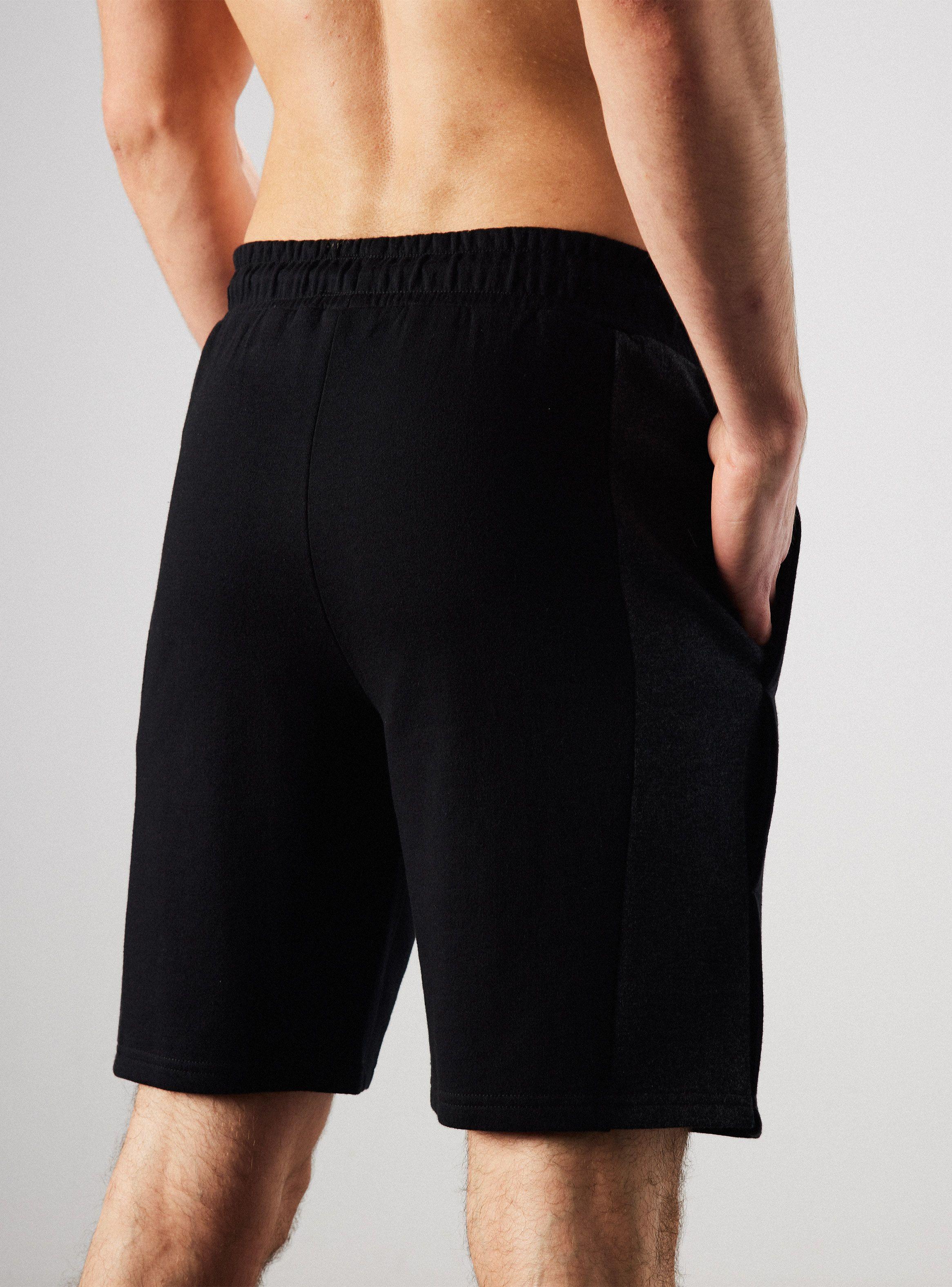 Short Paneles en Costado-3