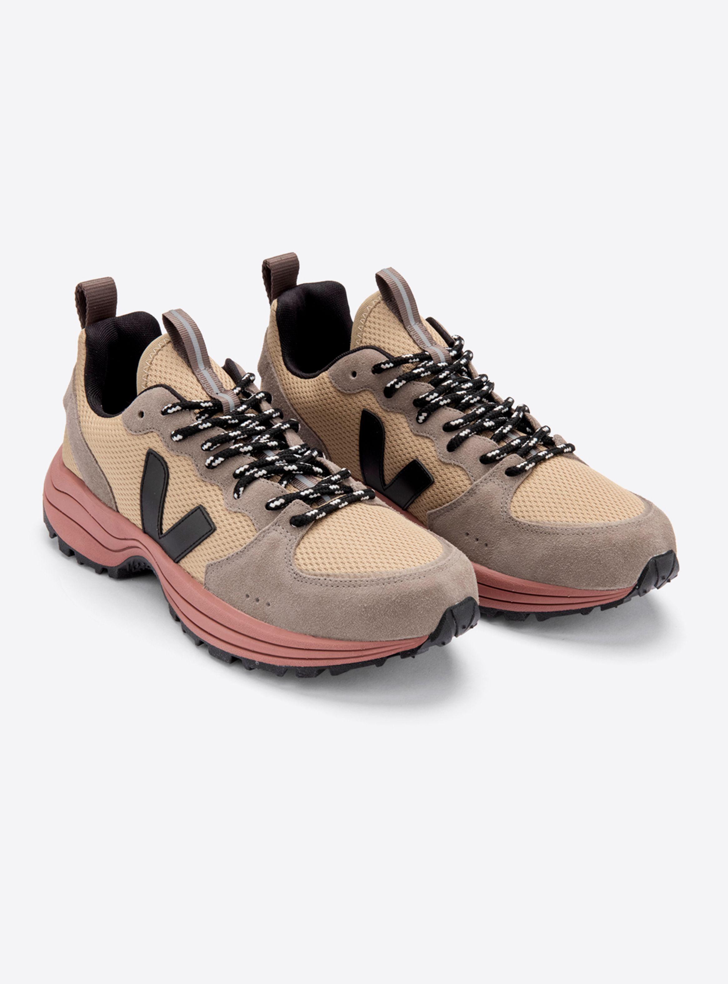 Zapatilla Urbana Venturi- Alveomesh Dune Black Mujer-1
