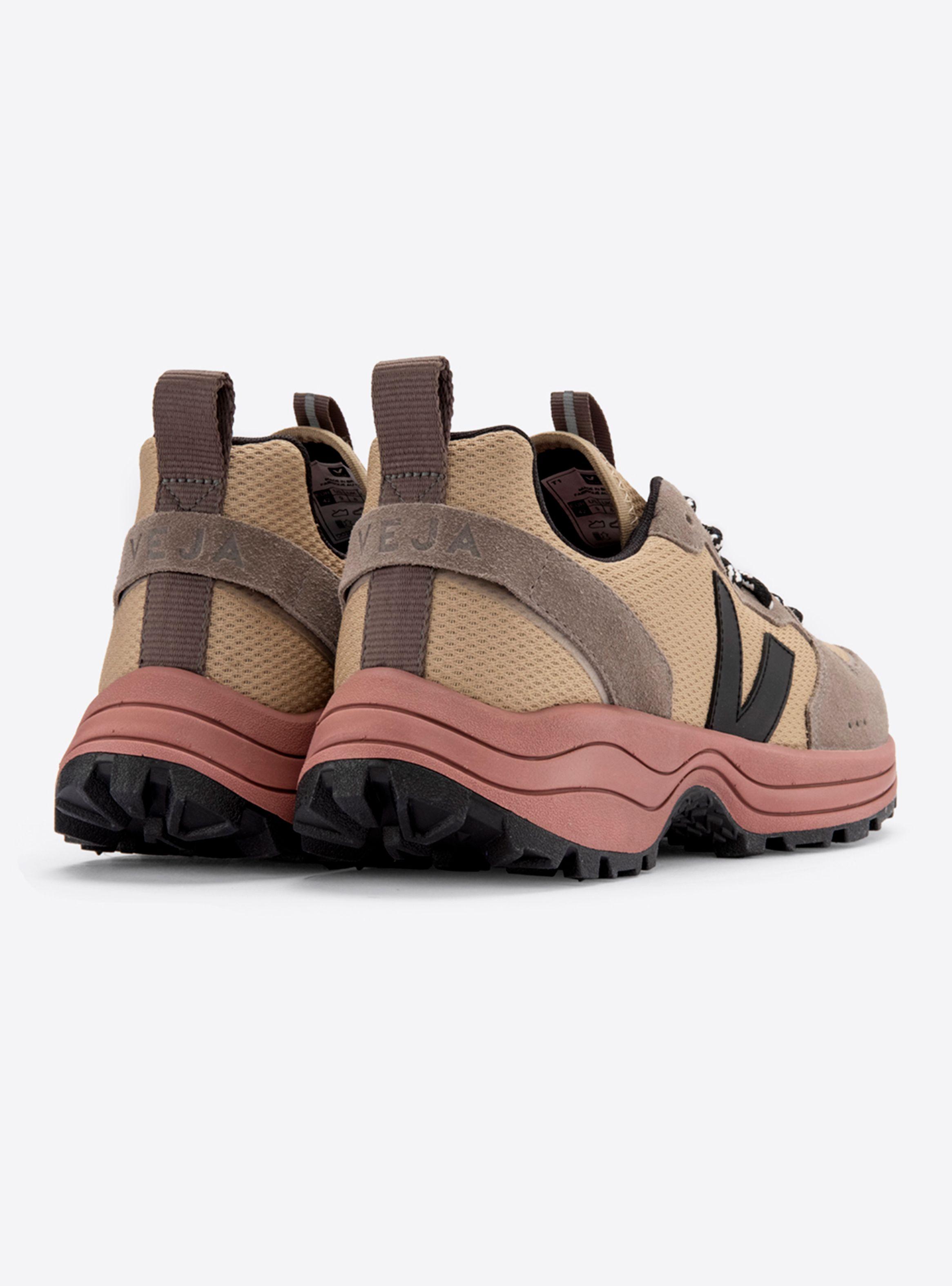 Zapatilla Urbana Venturi- Alveomesh Dune Black Mujer-2