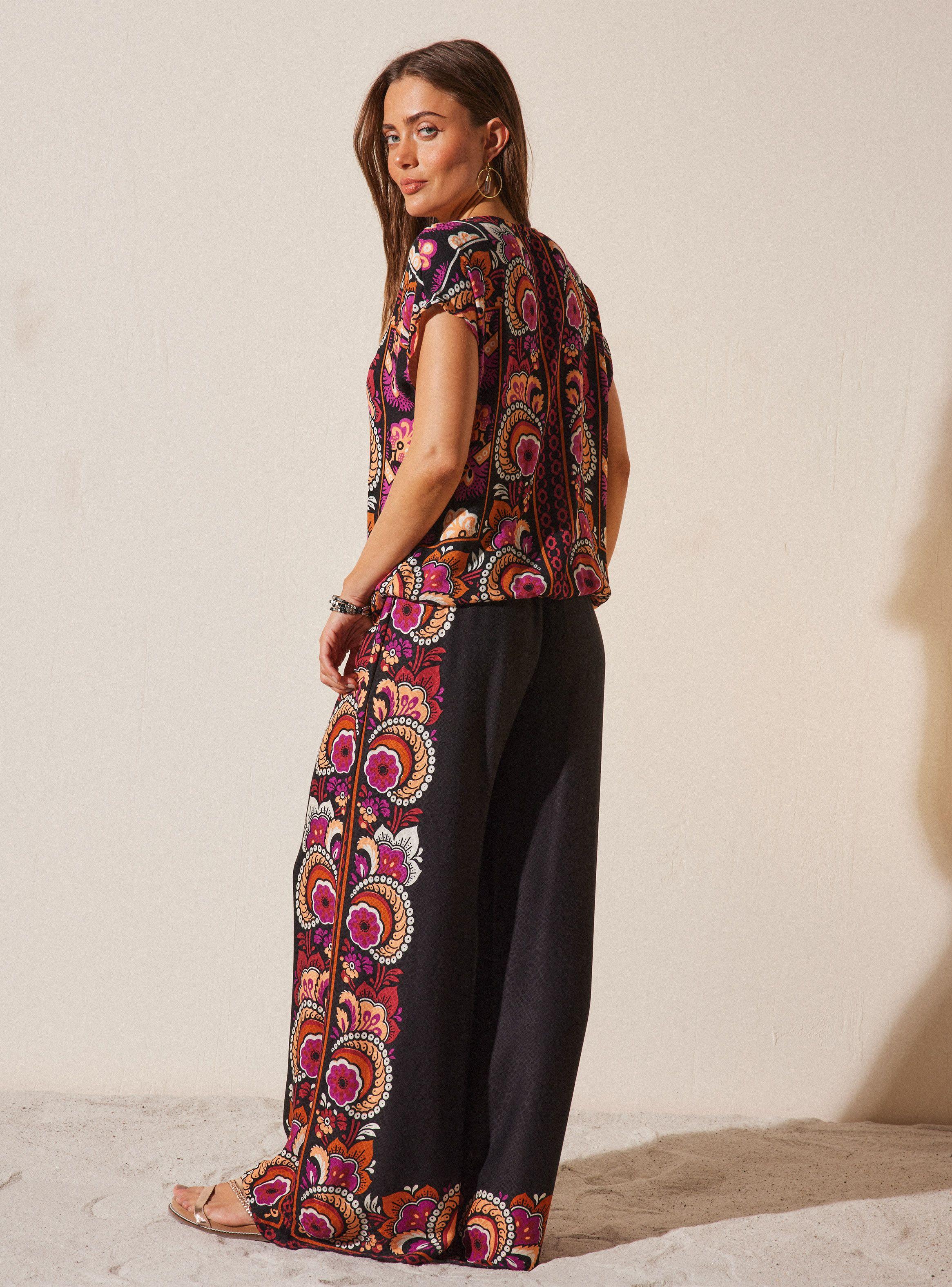 Blusa Tela Estampada y Aplicación de Bordado-5