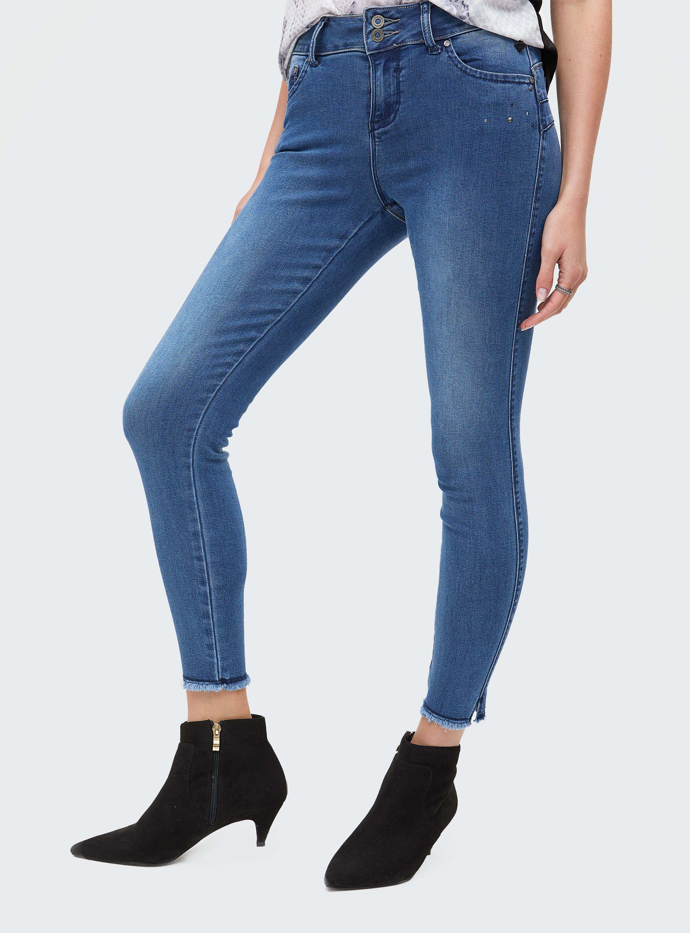 Jeans Super Skinny con Basta Recortada-0