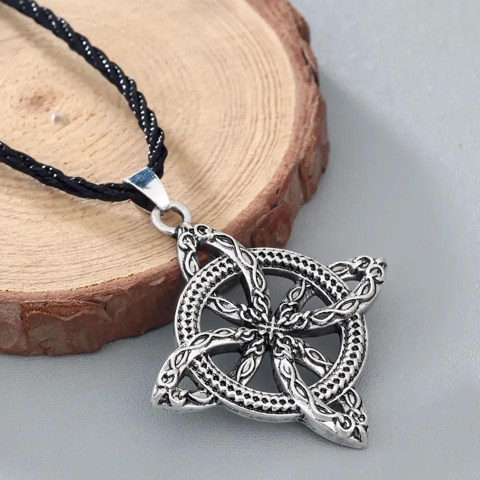 Collar Colgante Nudo De Bruja Nordica Plateado-4