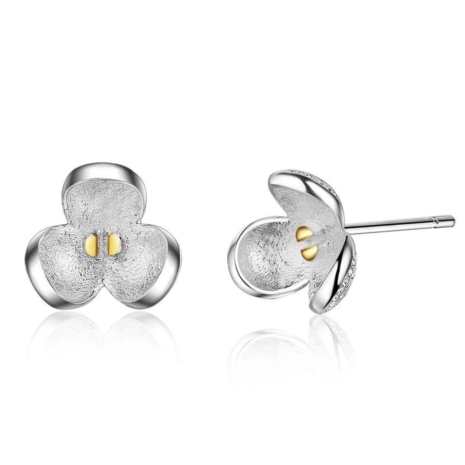 Aros de Flor Tres Petalos Plateados-0