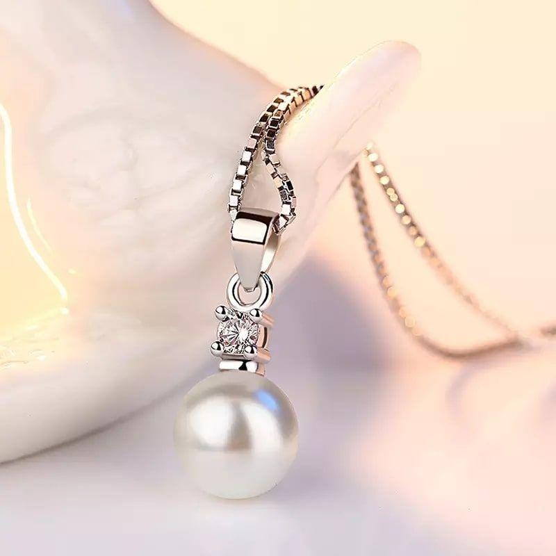 Collar Perla Blanca con Circon Plateado -3