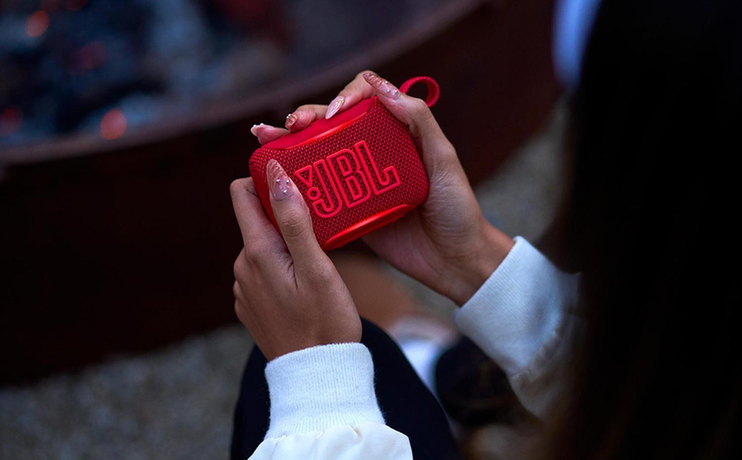 Parlante Bluetooth JBL GO 5 BT Speaker - rojo-8