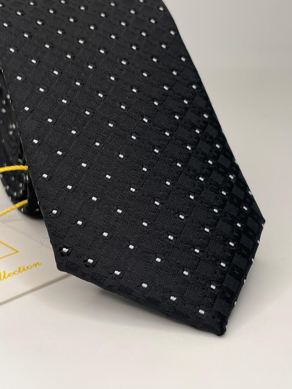 Corbata negra con diseño en rombos-1